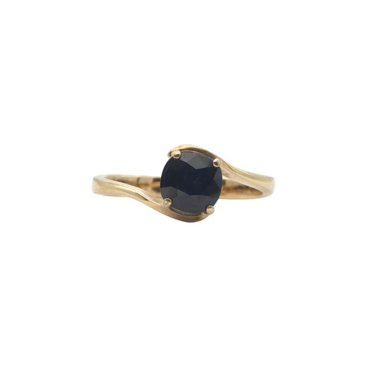 14ct yellow gold Ring set with a Sapphire