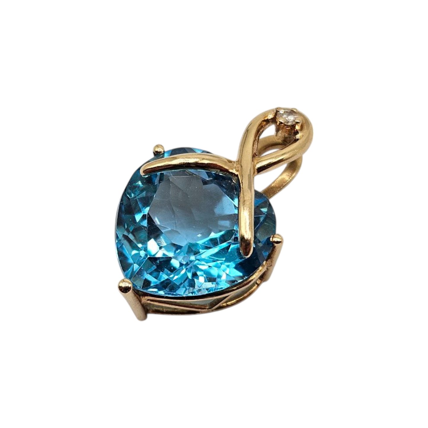 14ct Yellow Gold Blue Topaz & Diamond Heart Pendant L 2.0 cm 3.4 g.