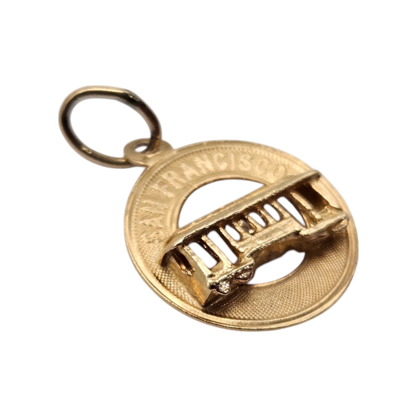 14ct Yellow Gold San Francisco Pendant L 1.4 cm 1.0 g.