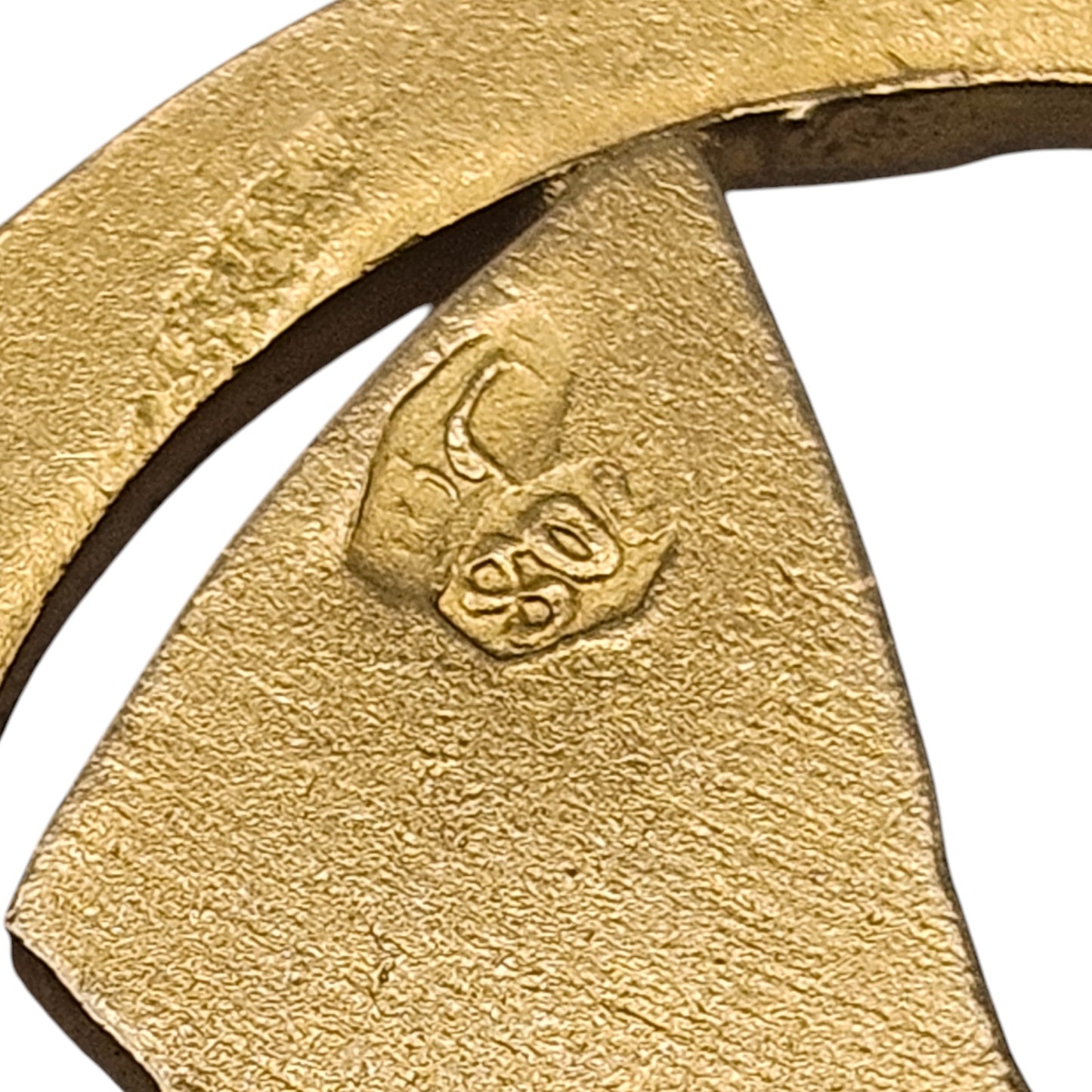 17ct Yellow Gold Nefertiti Pendant L 1.8 cm 2.4 g.