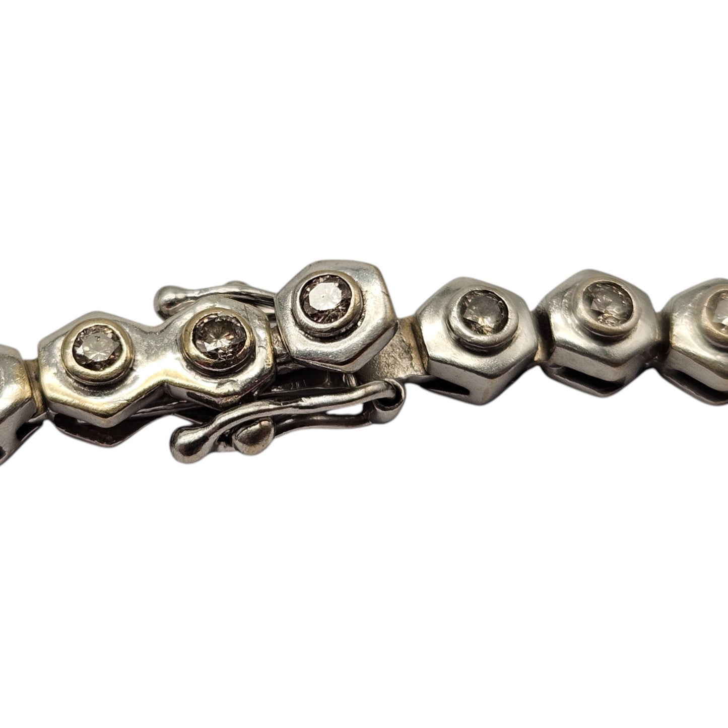 Ladies 18ct 750 White Gold Diamond Bracelet L 18.7 cm 23.3 g.