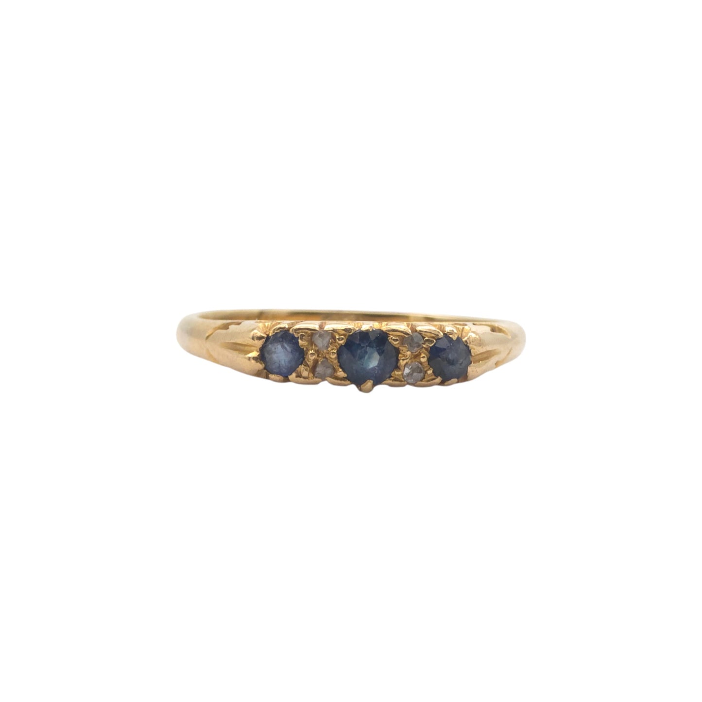 18ct yellow gold Ring set with 3 Sapphires and 4 Old Cut Diamonds