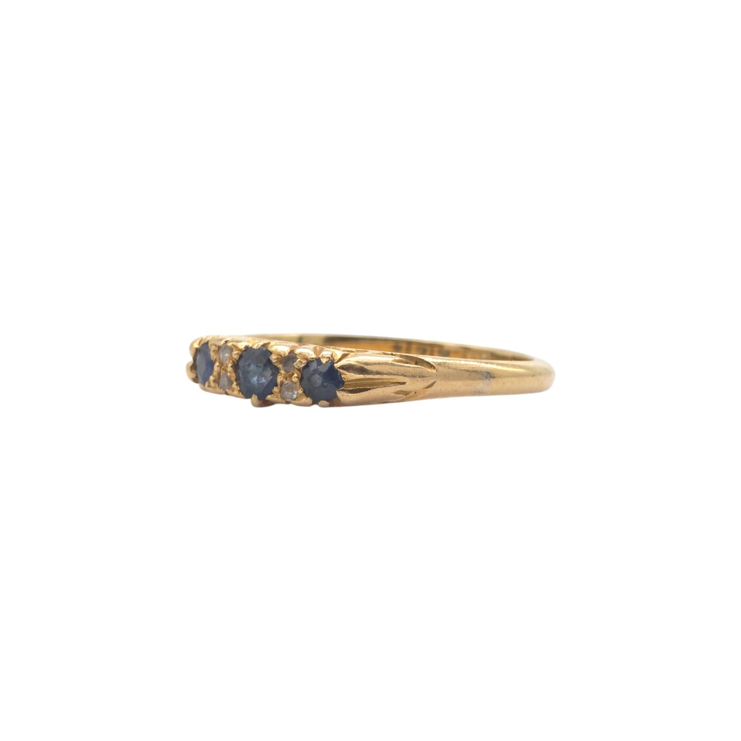 18ct Yellow Gold Sapphire & Diamonds Ring Size N 2.9 g.