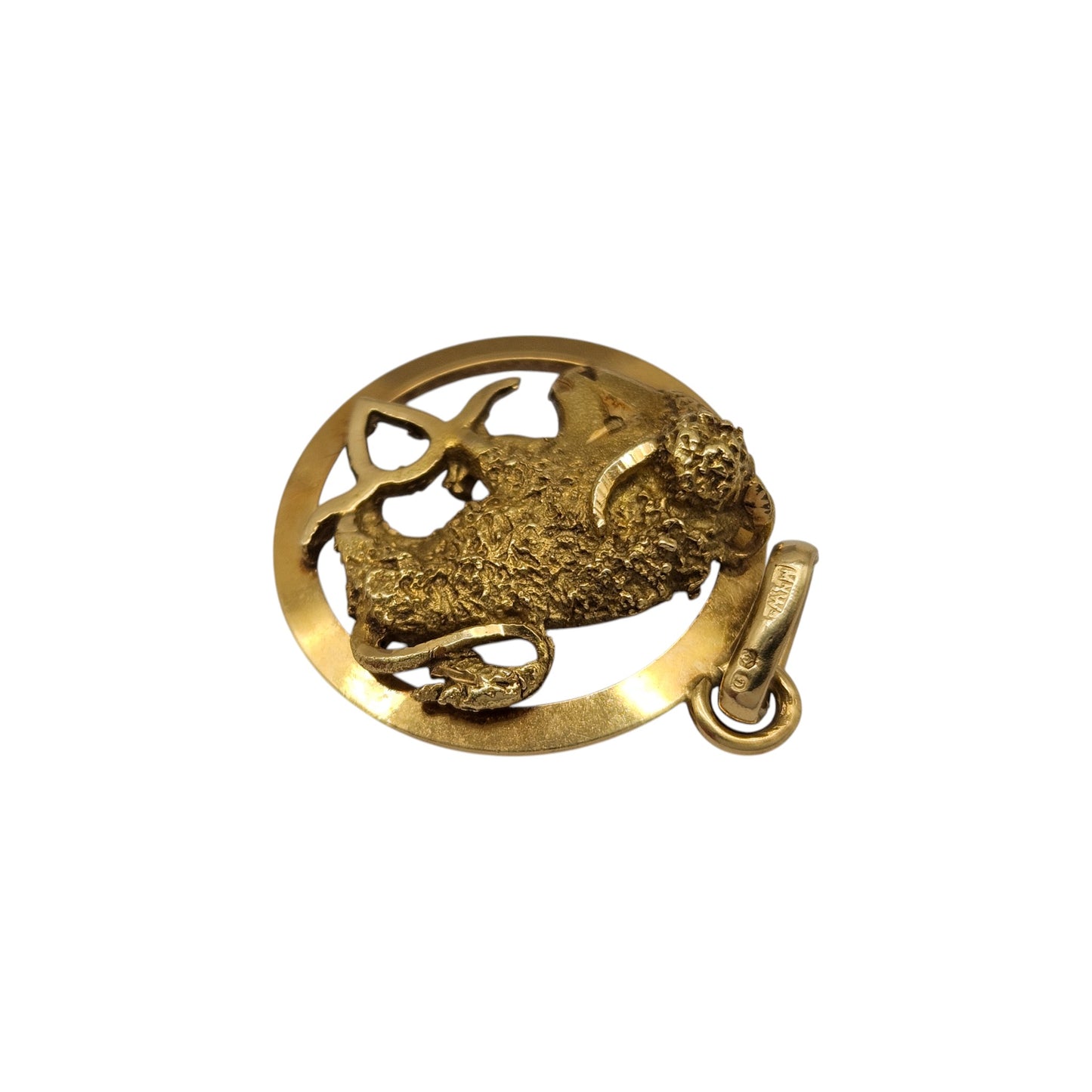 18ct 750 Yellow Gold Taurus Zodiac Pendant c.1978 L 1.7 cm 3.2 g.