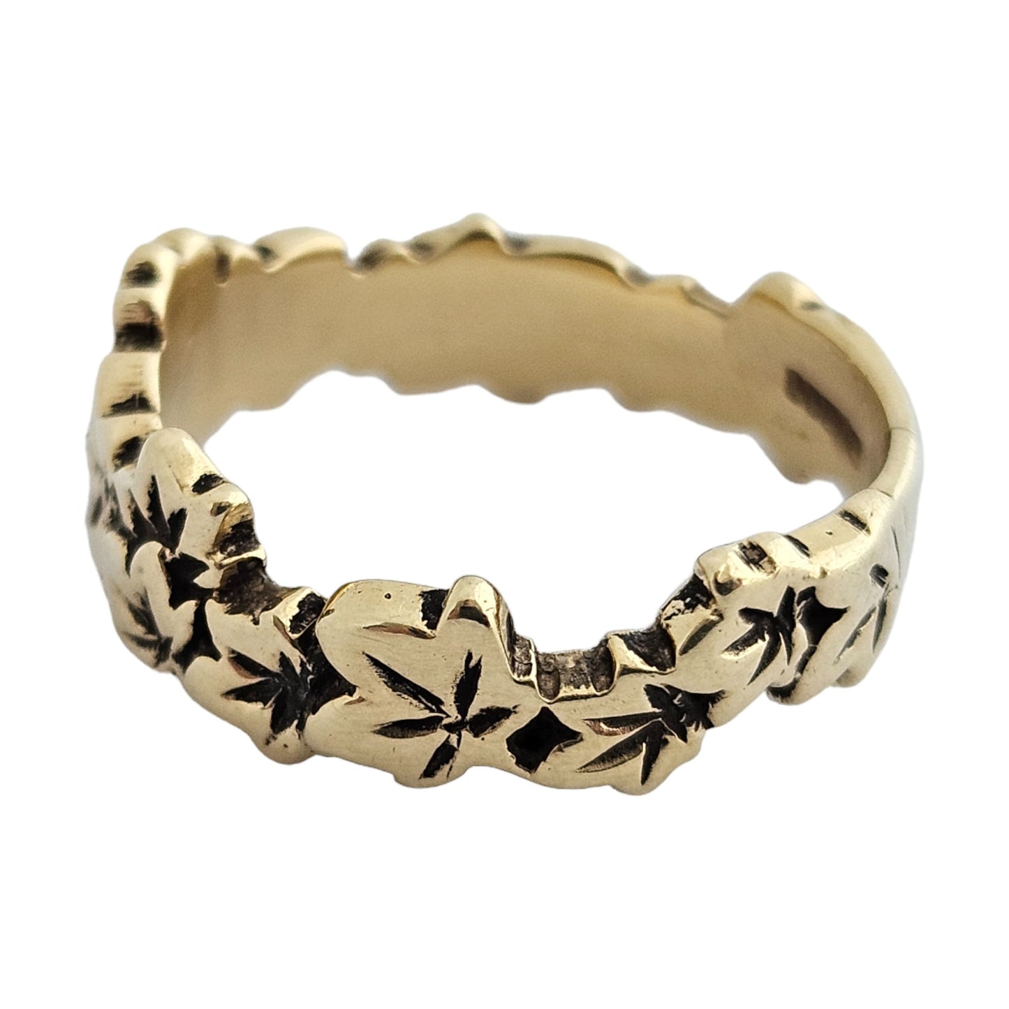 18ct 750 Yellow Gold Band Ring with Leaf Decoration 1992 Size M 5.4 g