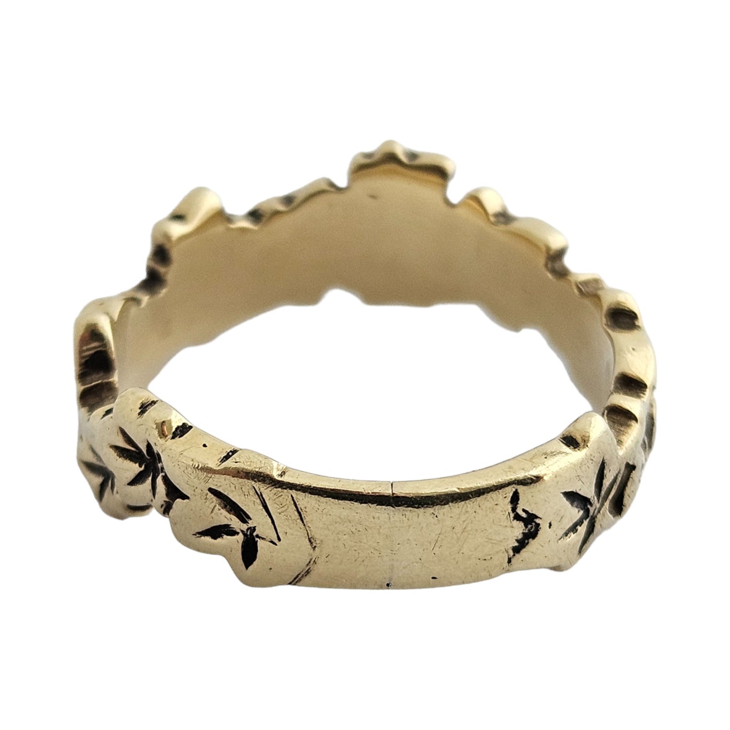 18ct 750 Yellow Gold Band Ring with Leaf Decoration 1992 Size M 5.4 g