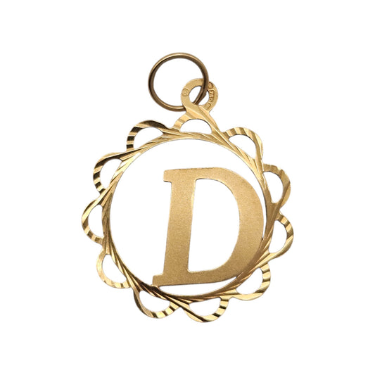 18ct 750 Yellow Gold Initial "D" Letter Pendant L 2.2 cm 1.0 g.