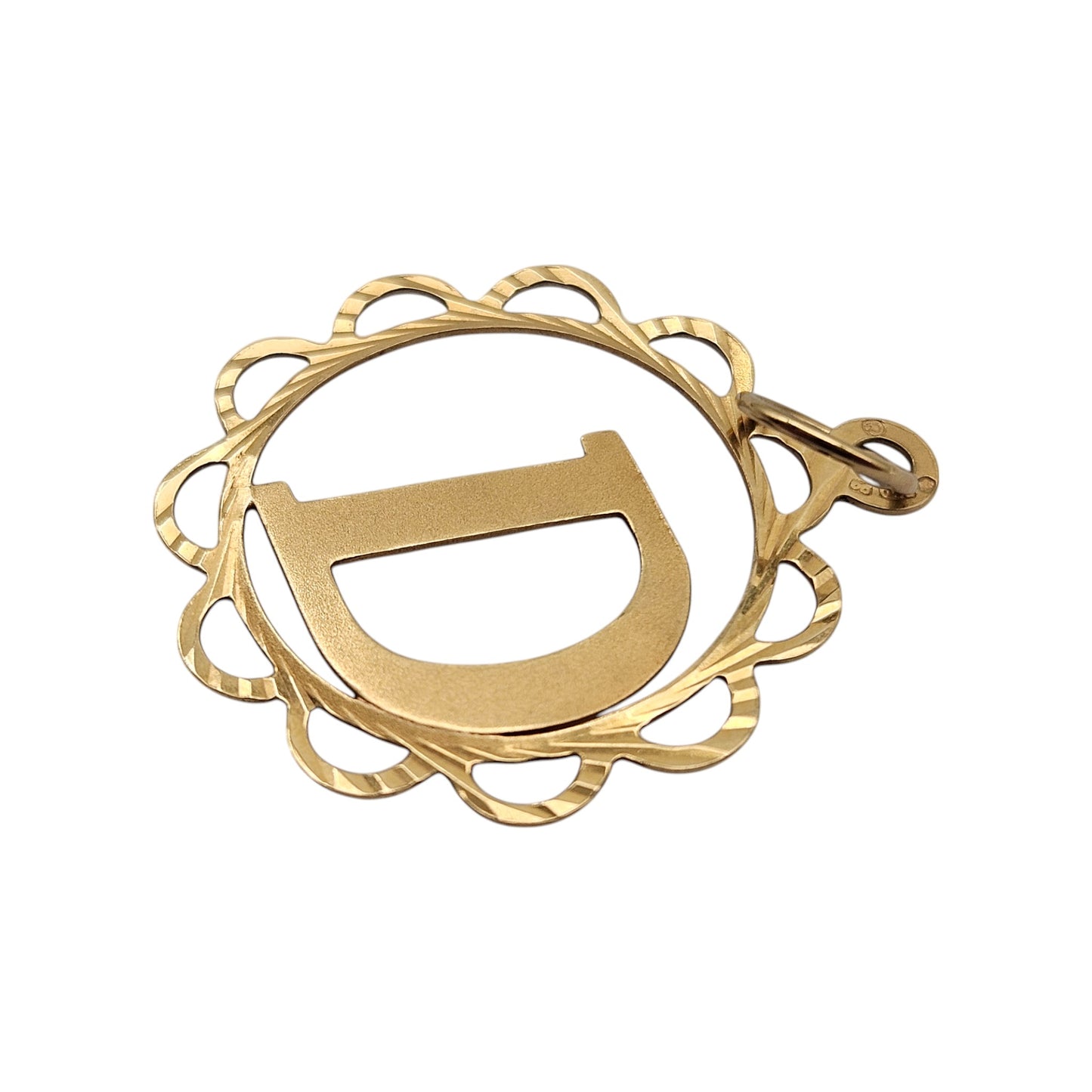 18ct 750 Yellow Gold Initial "D" Letter Pendant L 2.2 cm 1.0 g.