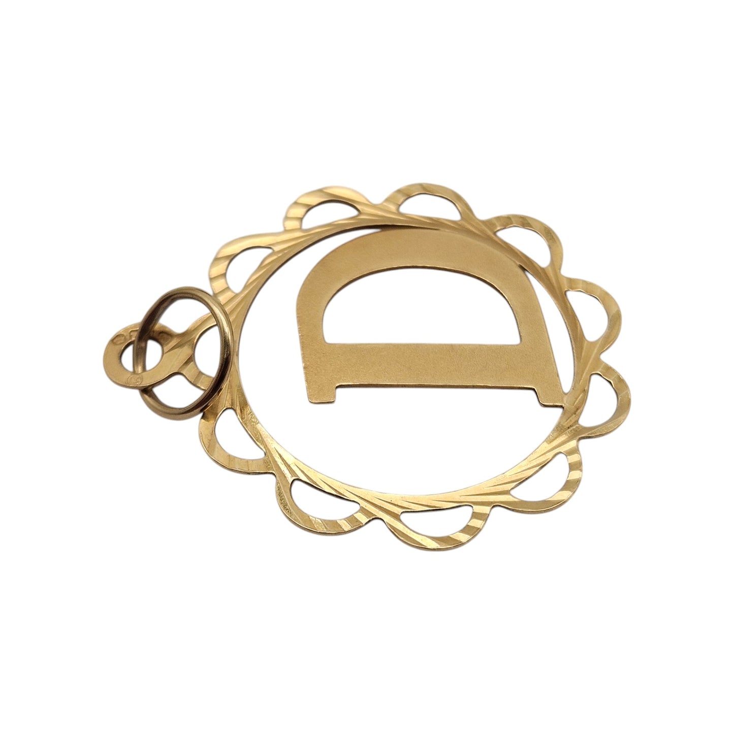 18ct 750 Yellow Gold Initial "D" Letter Pendant L 2.2 cm 1.0 g.