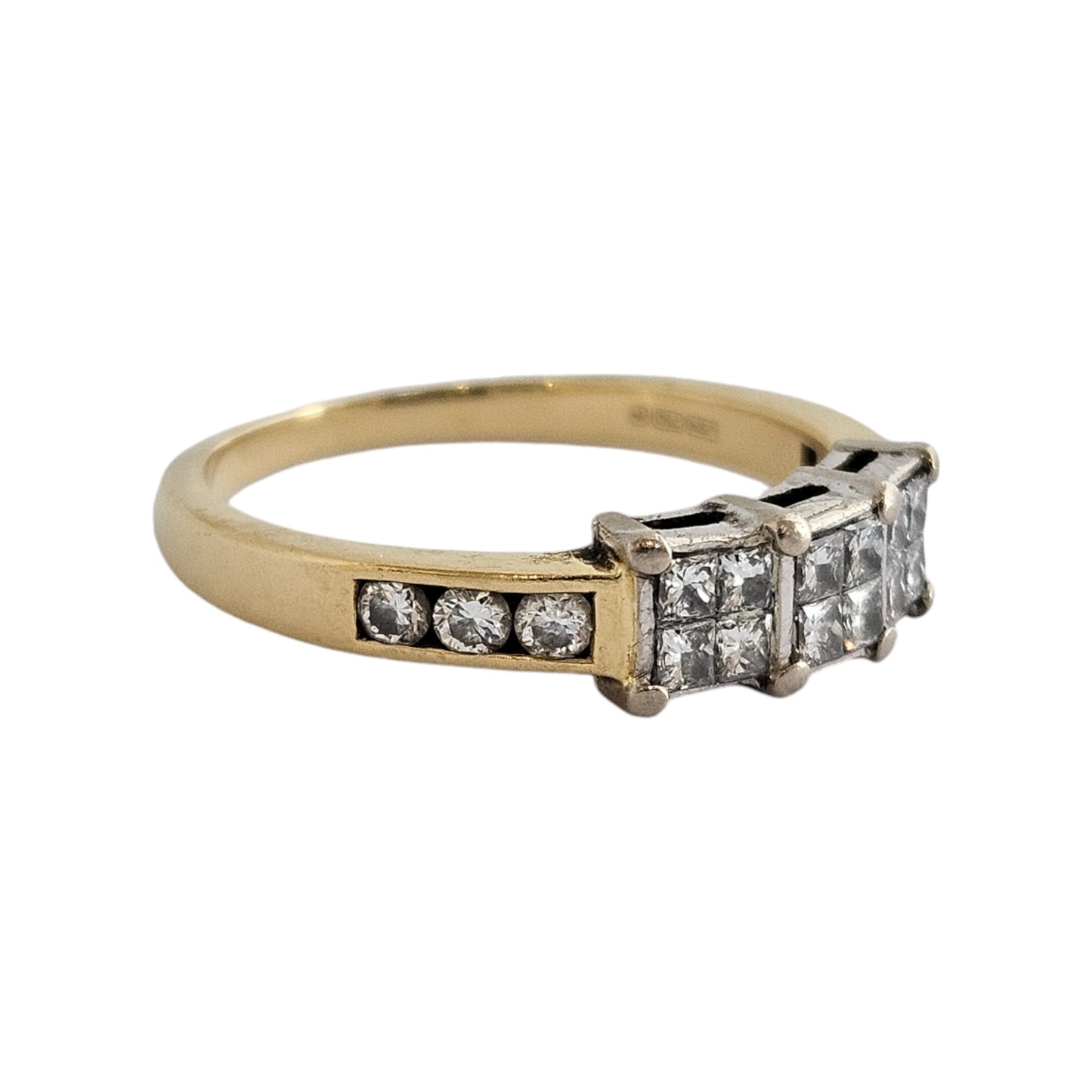 18ct 750 Yellow Gold Diamond Cluster Ring Size L 2.7 g