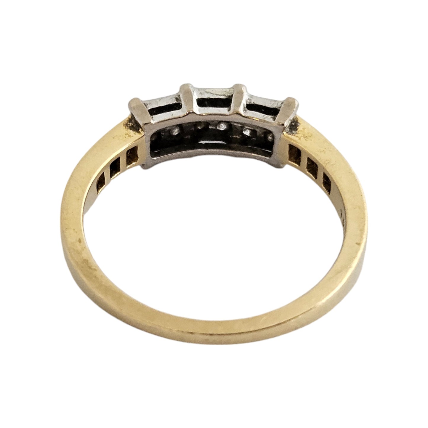 18ct 750 Yellow Gold Diamond Cluster Ring Size L 2.7 g