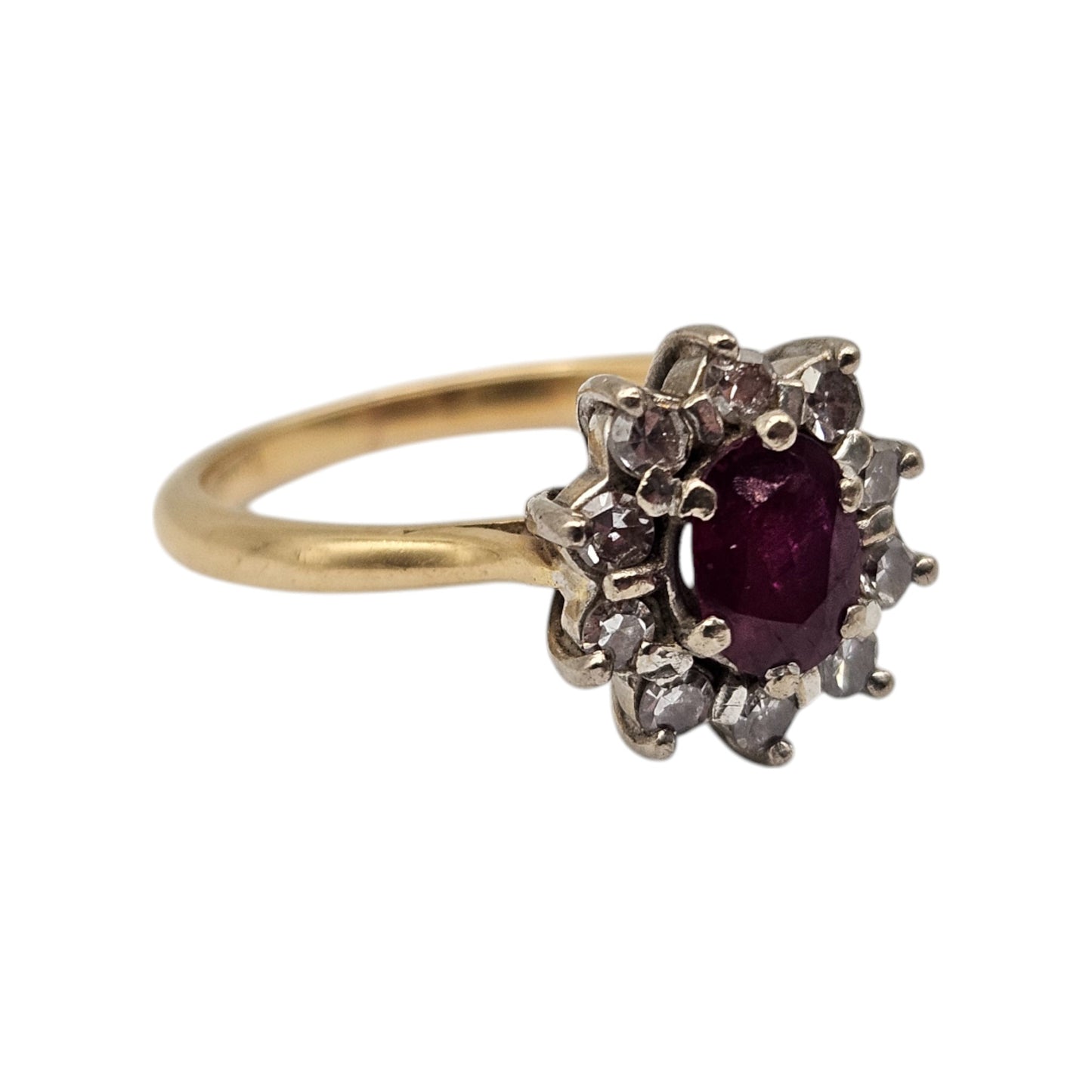 18ct Yellow Gold Ruby & Diamond Cluster Ring Size K 1/2 3.5 g.