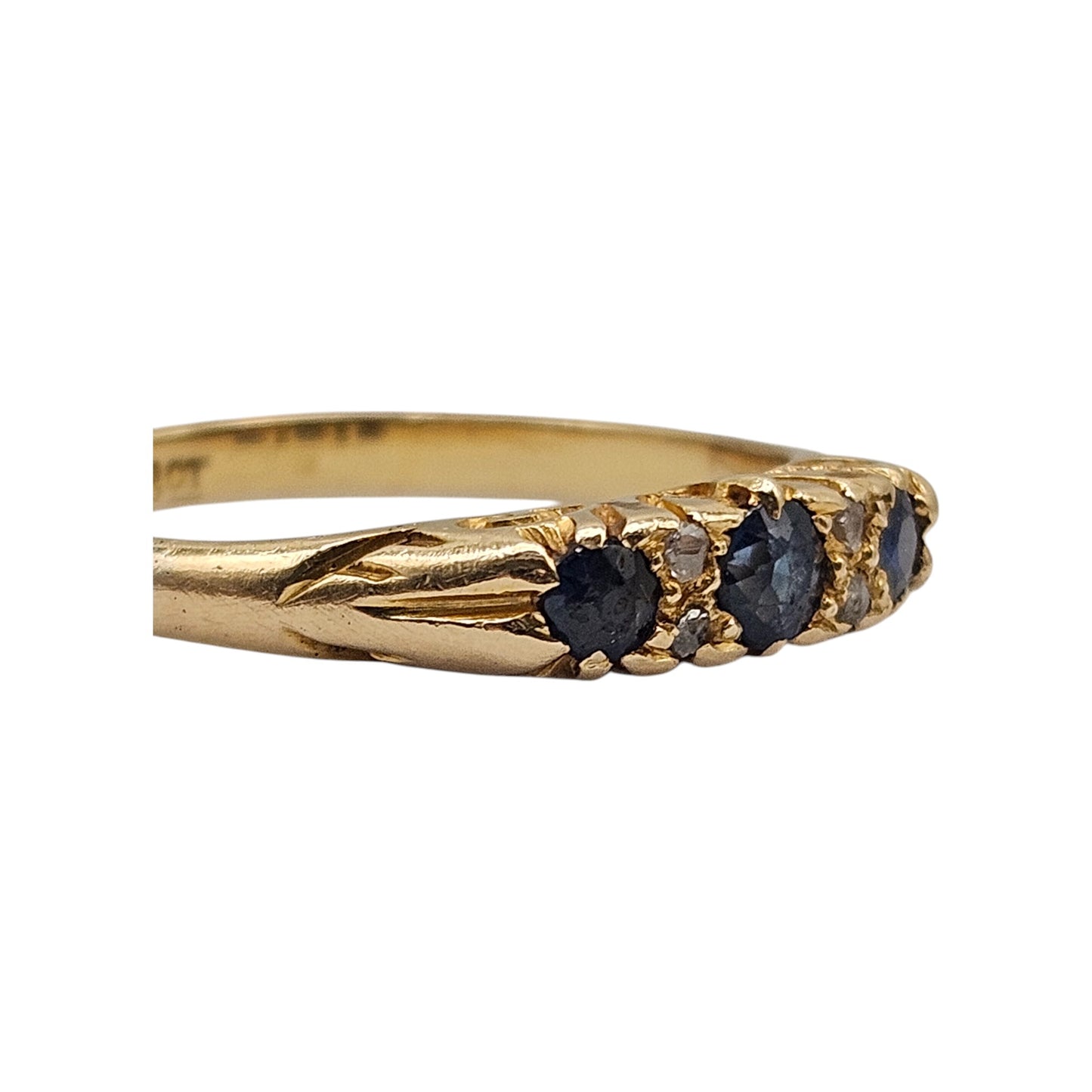 18ct Yellow Gold Sapphire & Diamonds Ring Size N 2.9 g.