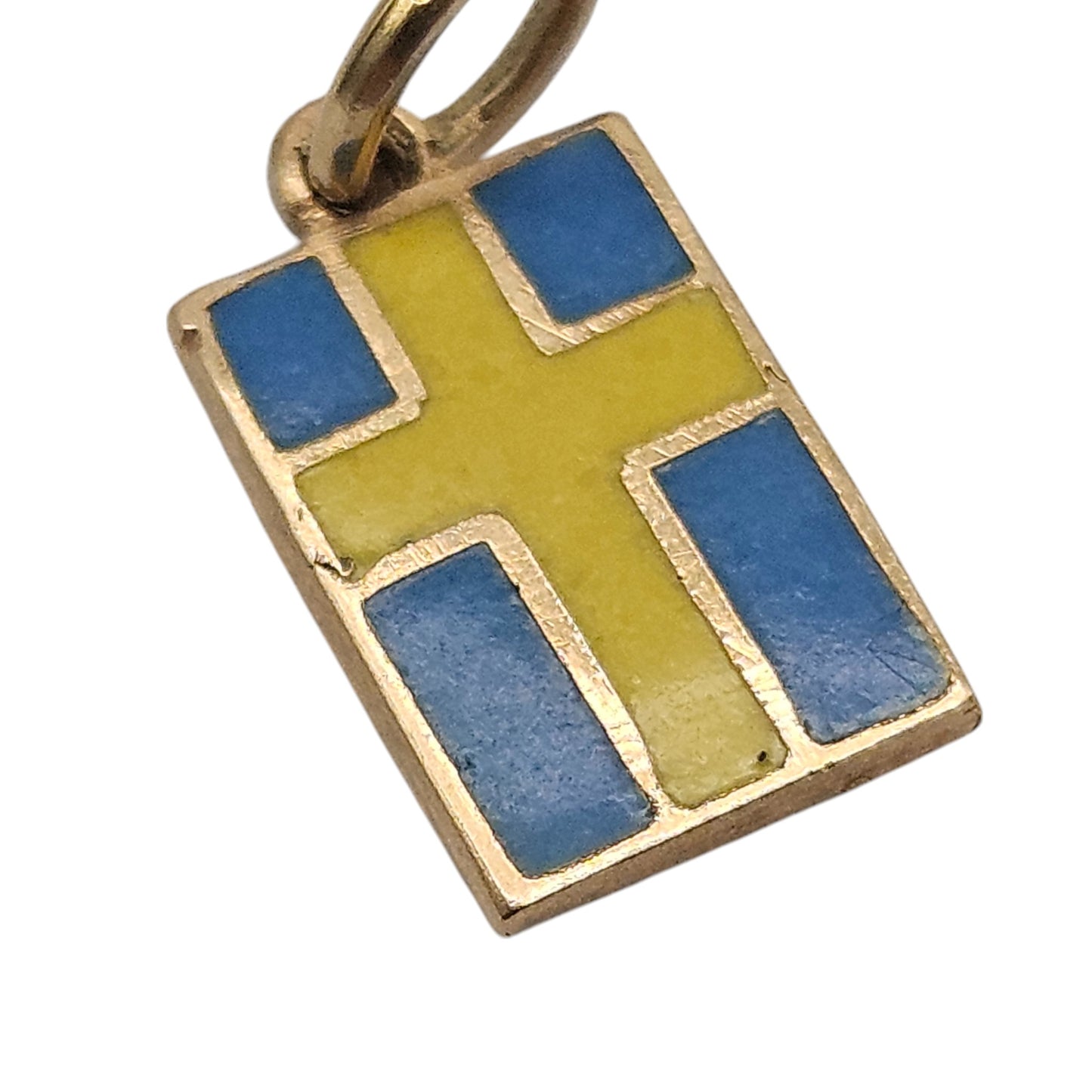 18ct Yellow Gold & Enamel Swedish Flag Charm L 9 mm 0.7 g.