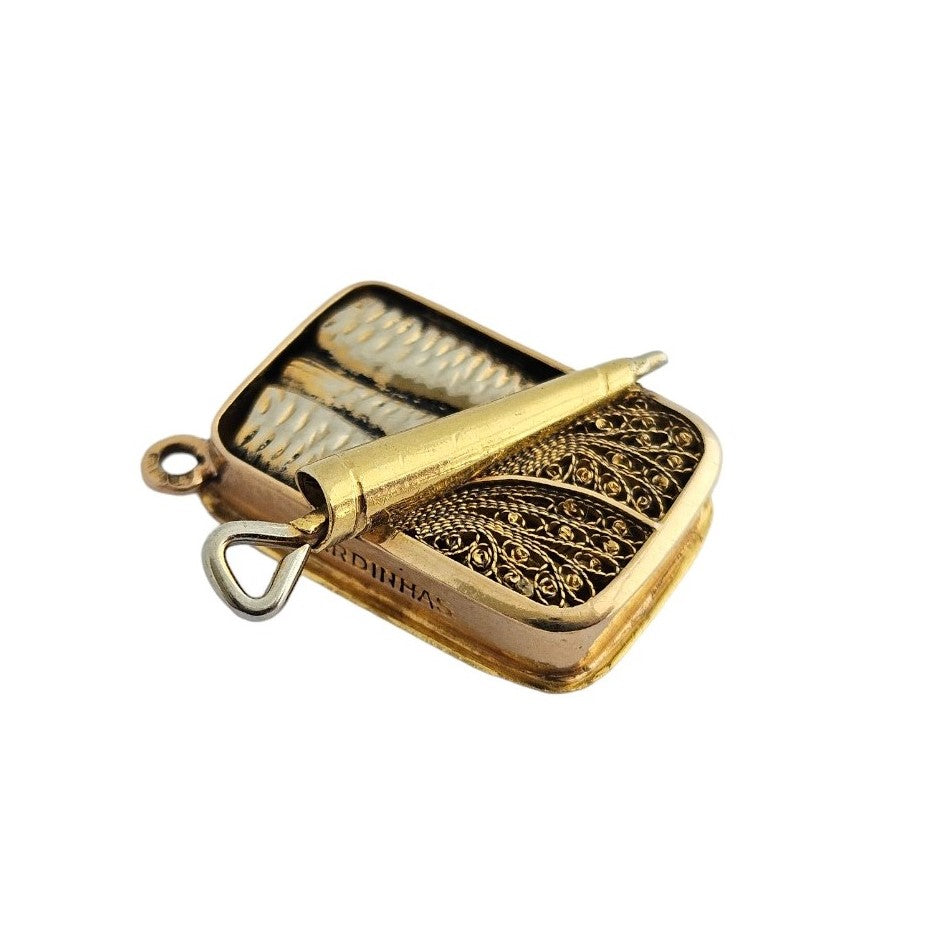 19ct 800 Yellow Gold Portuguese Sardines Charm L 2.1 cm 5.5 g