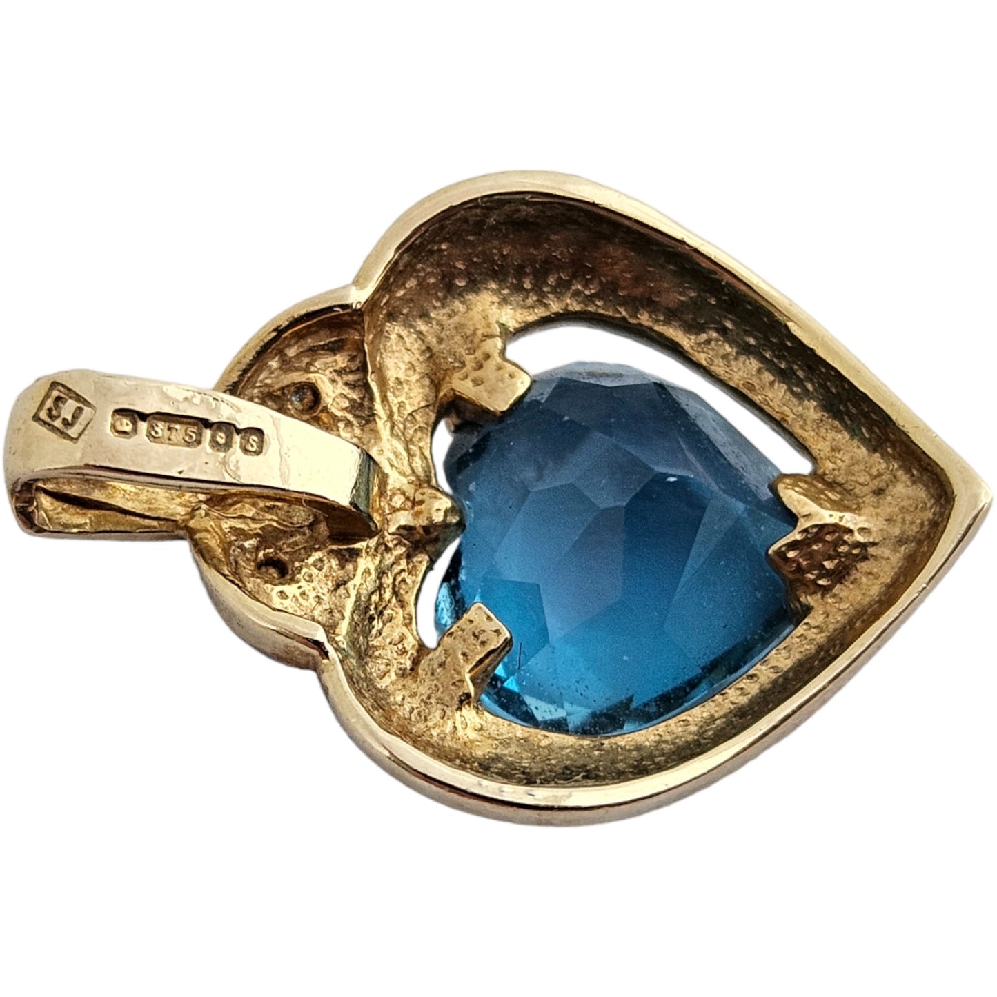 9ct 375 Yellow Gold Blue Topaz Heart Pendant 1992 L 1.7 cm 1.4 g