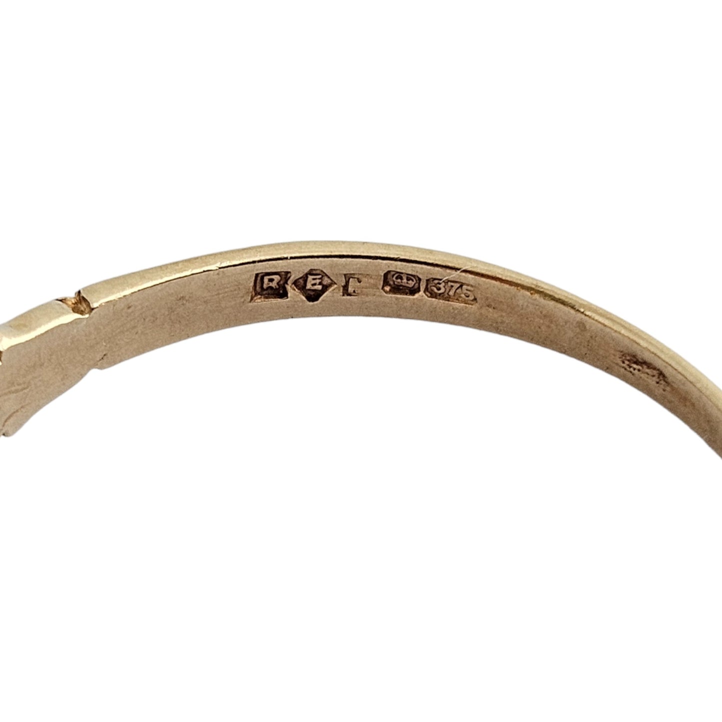 Fancy 9ct 375 Yellow Gold Ring with Garnets Size X 1.8 g