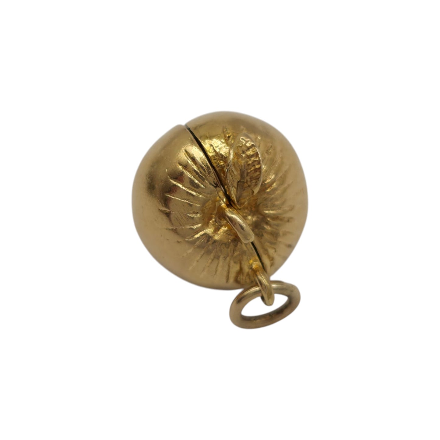 9ct 375 Yellow Gold & Enamel Adam & Eve Inside Apple Opening Charm 1966 L 1.3 cm 3.2 g.