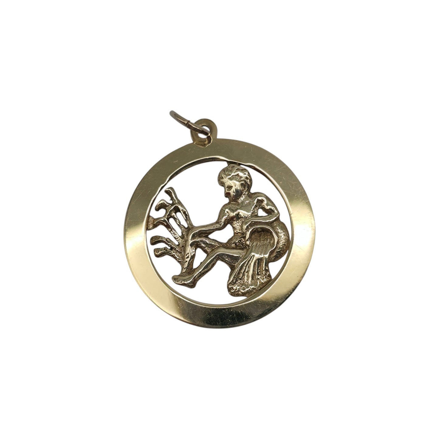 9ct 375 Yellow Gold Aquarius Charm Pendant c.1960's L 2.4 cm 2.4 g.
