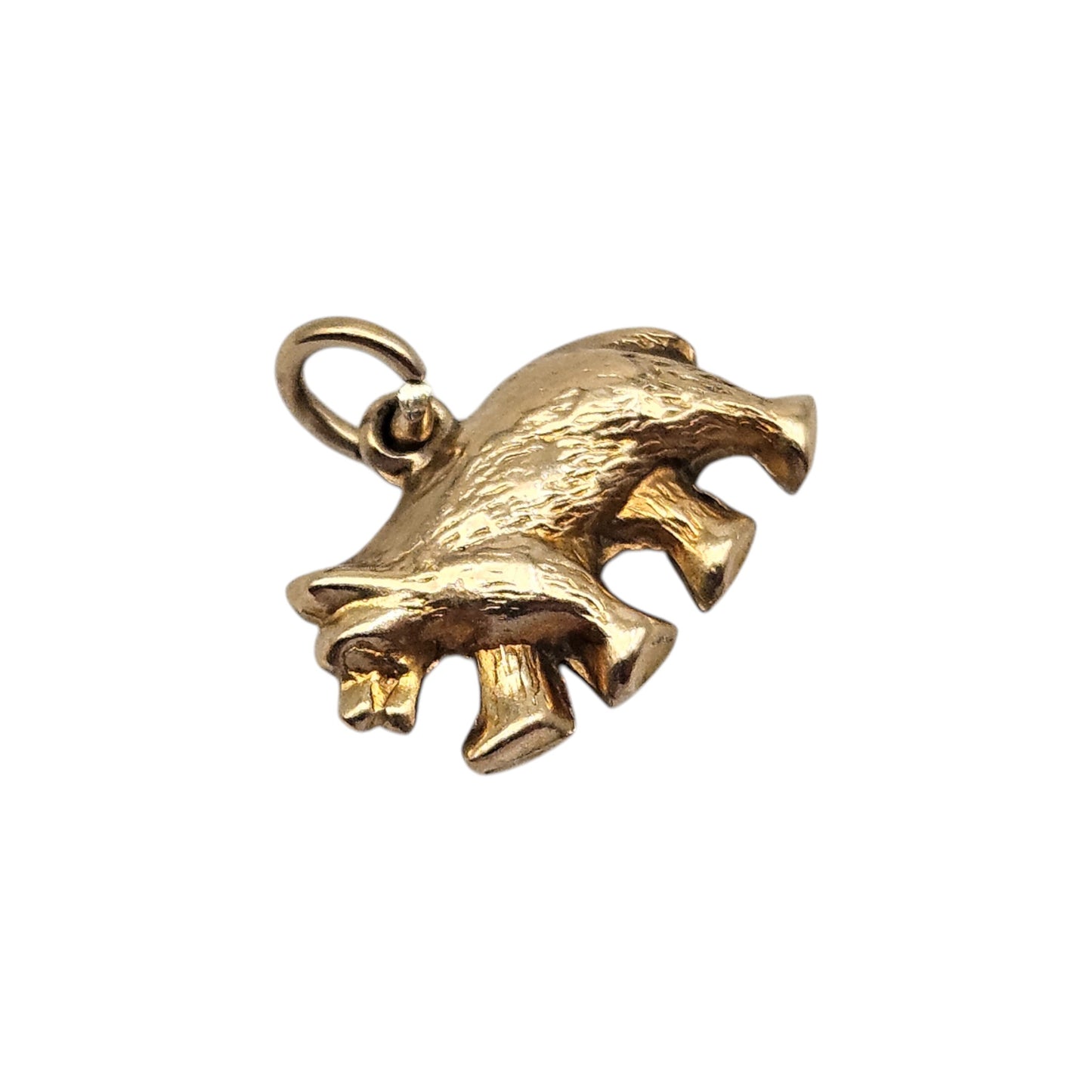 9ct Yellow Gold Bear Charm c.1960 L 1.5 cm 0.6 g.