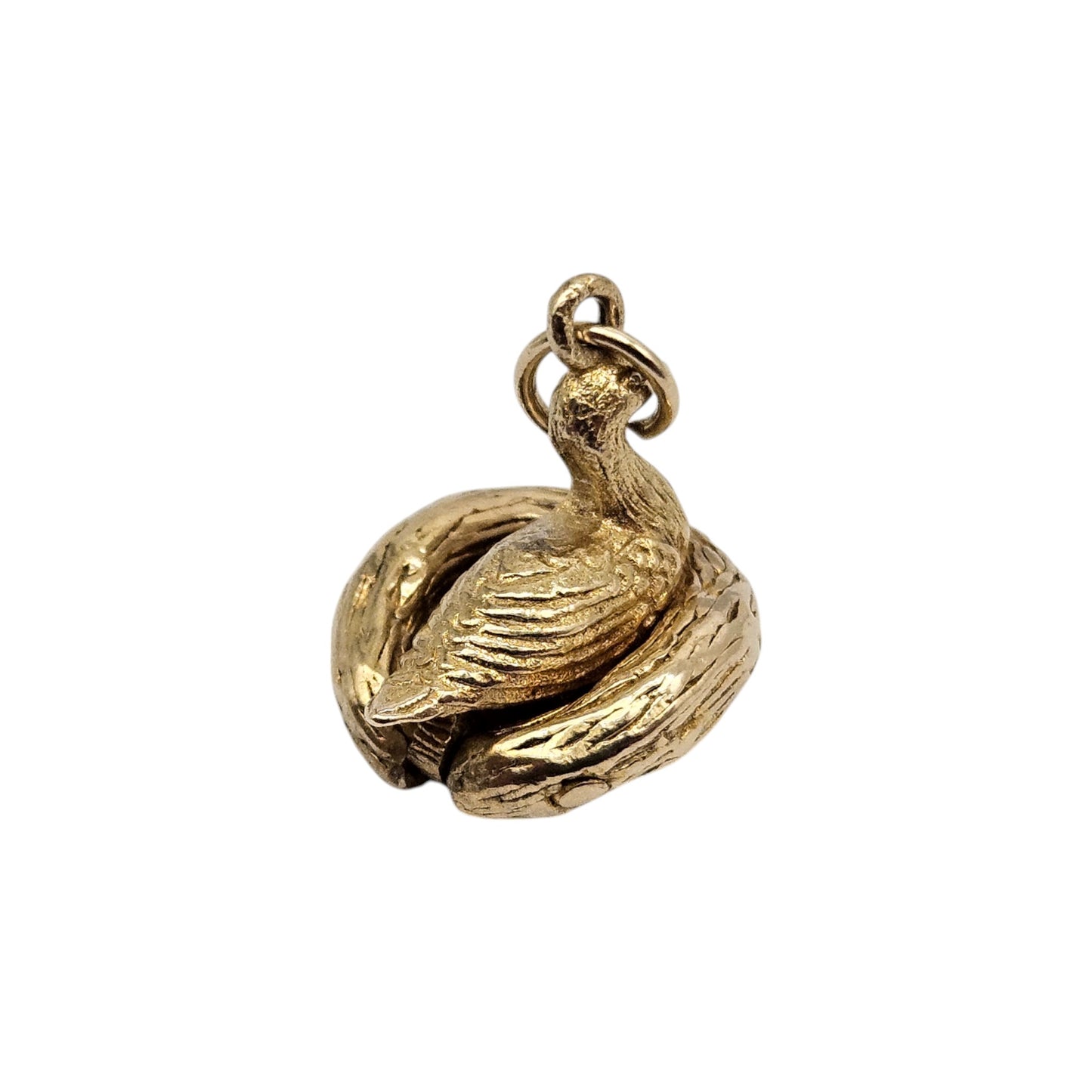 9ct 375 Yellow Gold Bird In The Nest Opening Charm L 1.3 cm 4.2 g.