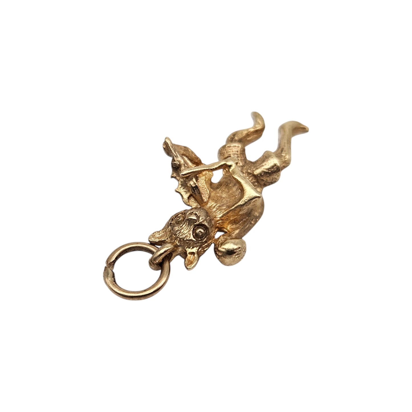 9ct 375 Yellow Gold Cat & Fiddle Charm 1971 L 2.1 cm 2.3 g.