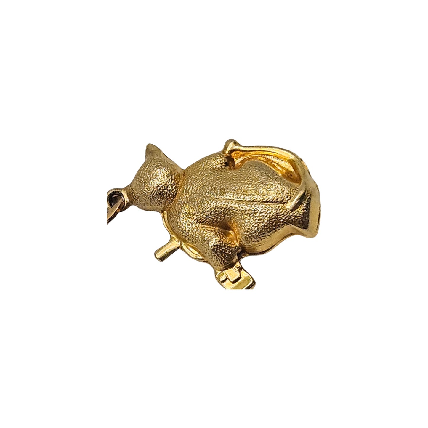 9ct 375 Yellow Gold Cat & Fiddle Charm c.1963 L 2.0 cm 1.4 g.