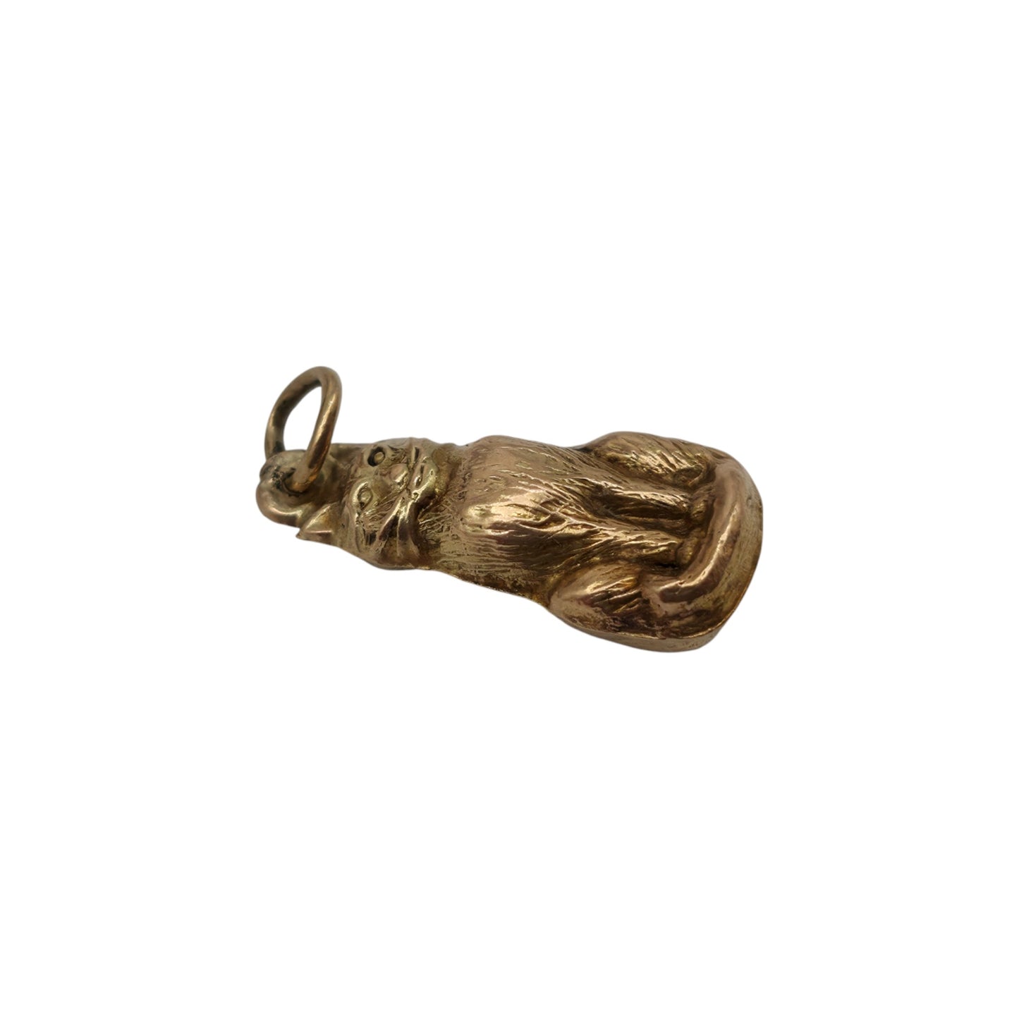 9ct Yellow Gold Seated Cat Charm c.1960's L 1.5 cm 0.6 g.