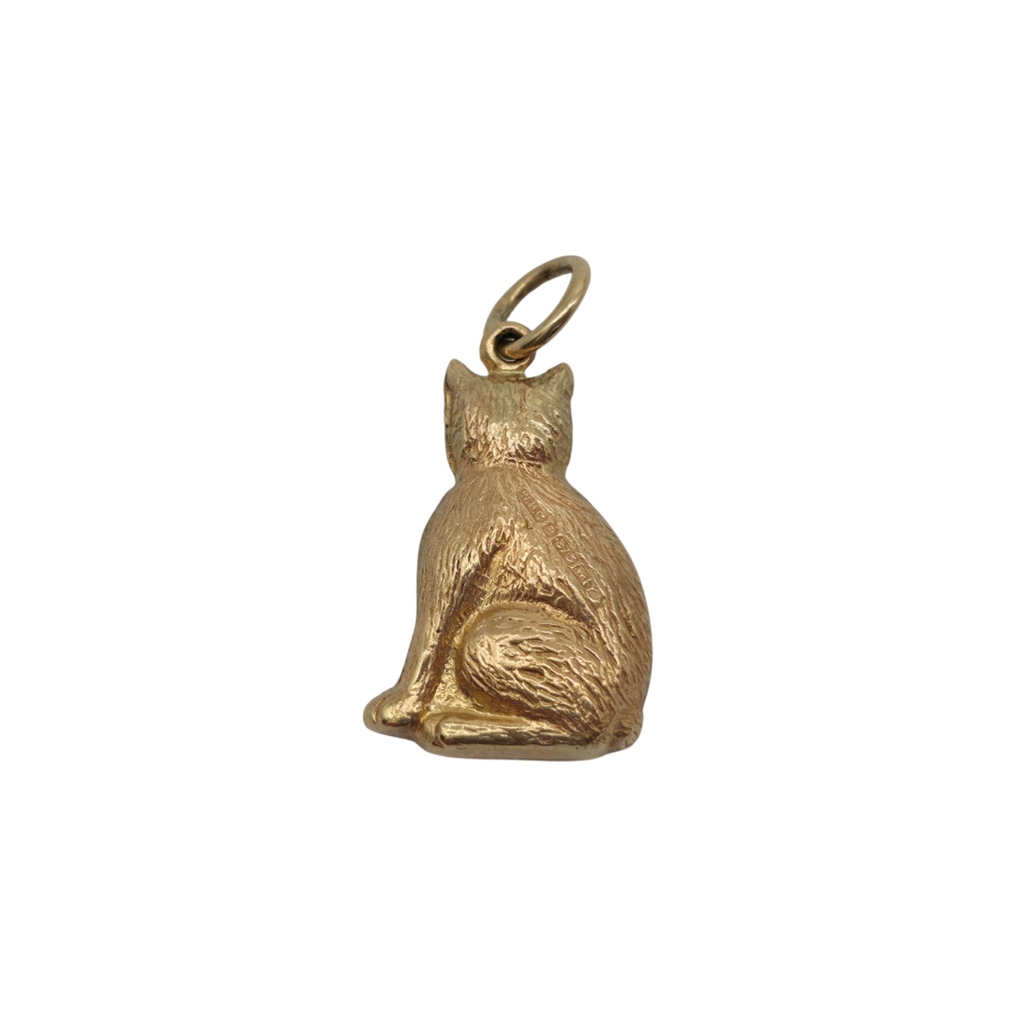 9ct 375 Yellow Gold Seated Cat Charm 1973 L 1.6 cm 1.0 g.