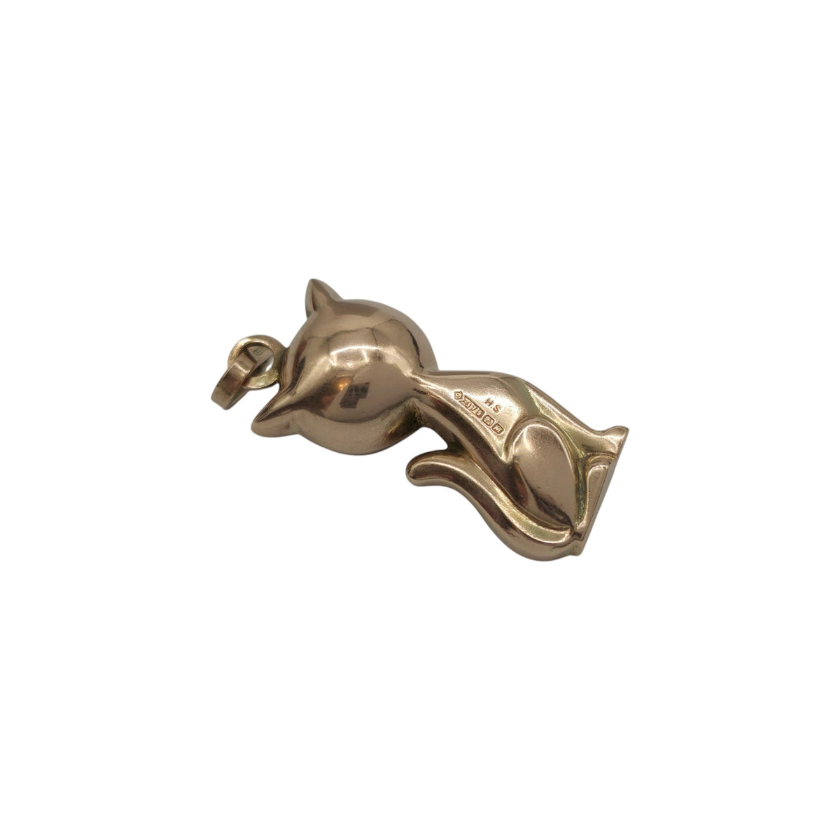 9ct 375 Yellow Gold Cat Charm c.1961 L 2.2 cm 2.2 g.