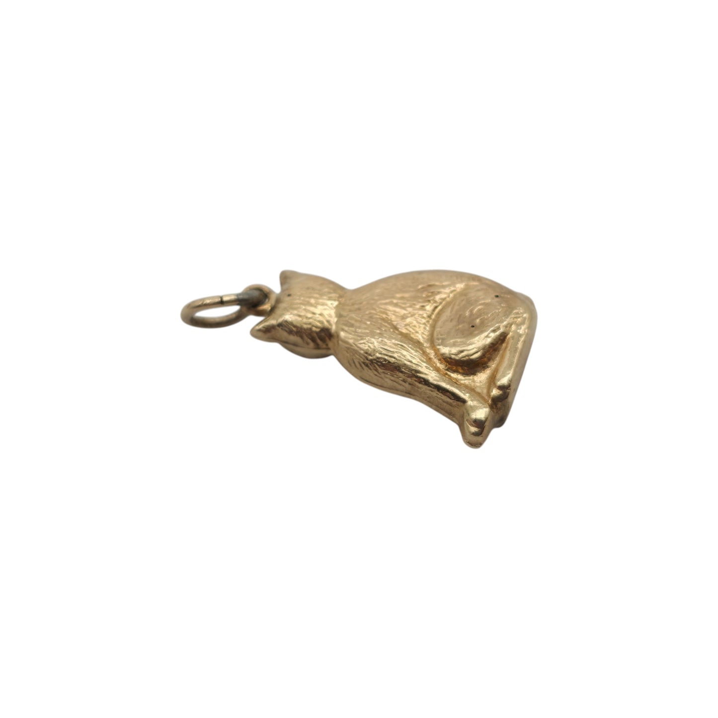 9ct 375 Yellow Gold Cat Charm 1968 L 1.6 cm 0.8 g.