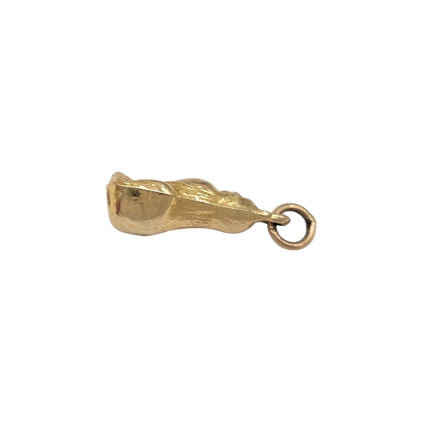 9ct 375 Yellow Gold Cat Charm 1963 L 1.5 cm 0.6 g.