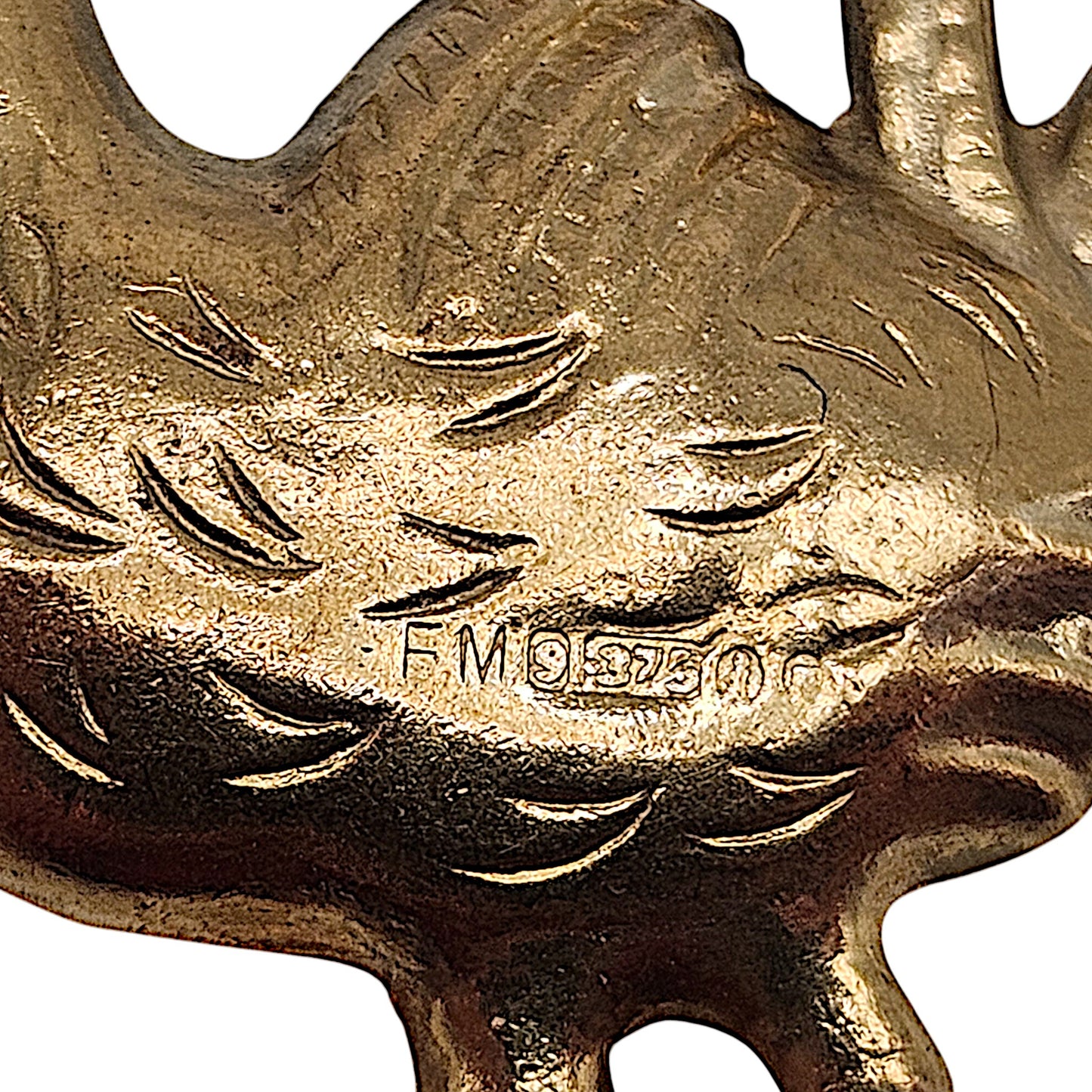 9ct 375 Yellow Gold Cockerel Charm 1966 L 2.4 cm 2.6 g.