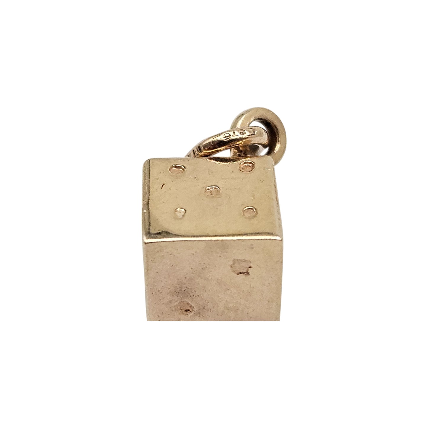 9ct 375 Yellow Gold Dice Lucky Charm L 6 mm 0.8 g.