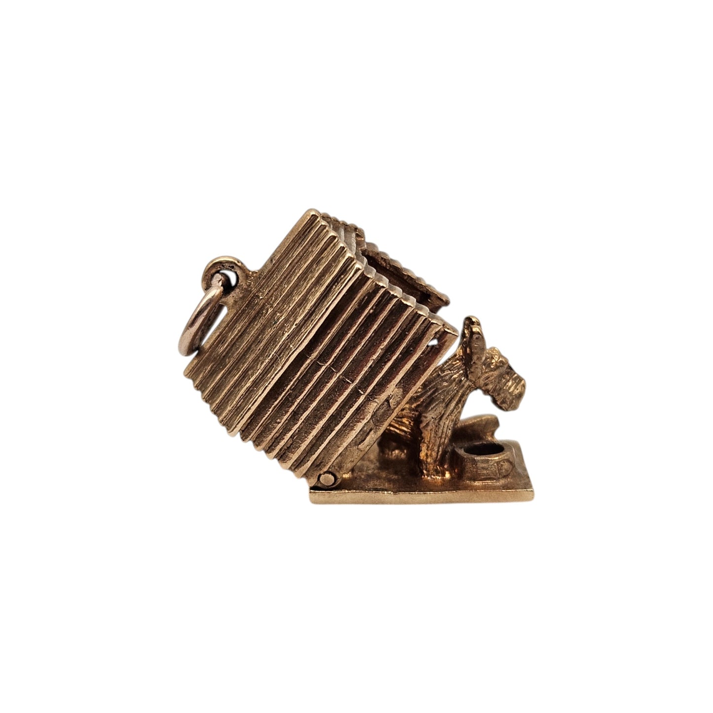 Heavy 9ct 375 Yellow Gold Dog In Kennel Opening Charm 1959 L 1.3 cm 6.7 g.
