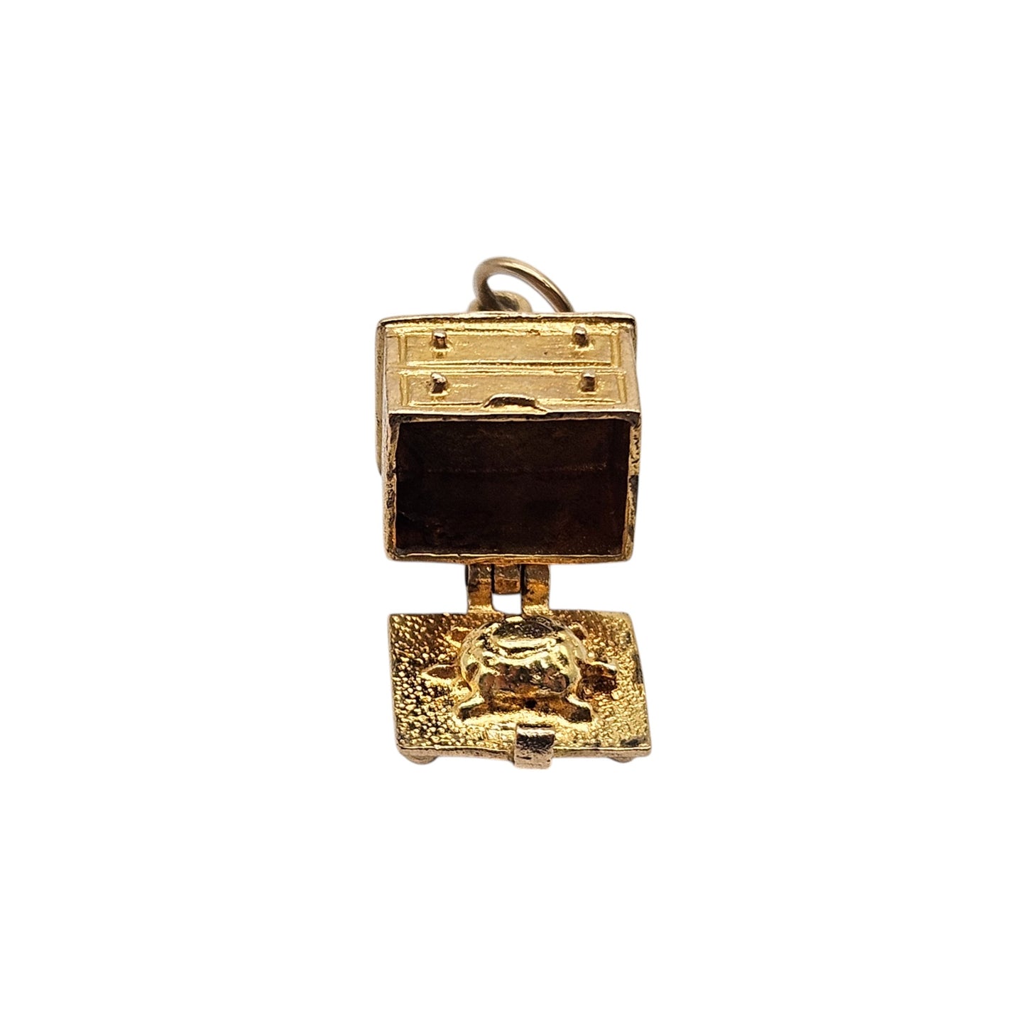 Rare 9ct 375 Yellow Gold Turtle In Dressing Table Opening Charm c.1960's L 1.5 cm 2.9 g.