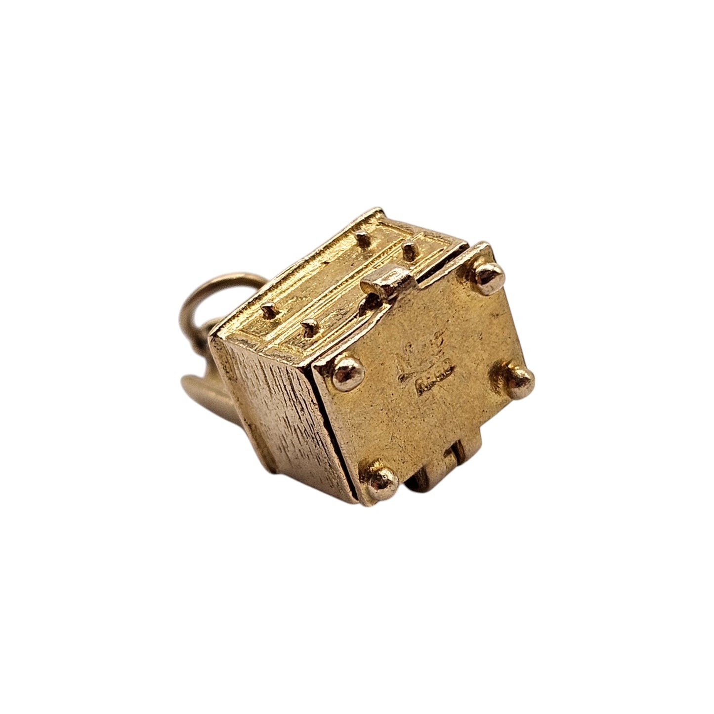 Rare 9ct 375 Yellow Gold Turtle In Dressing Table Opening Charm c.1960's L 1.5 cm 2.9 g.