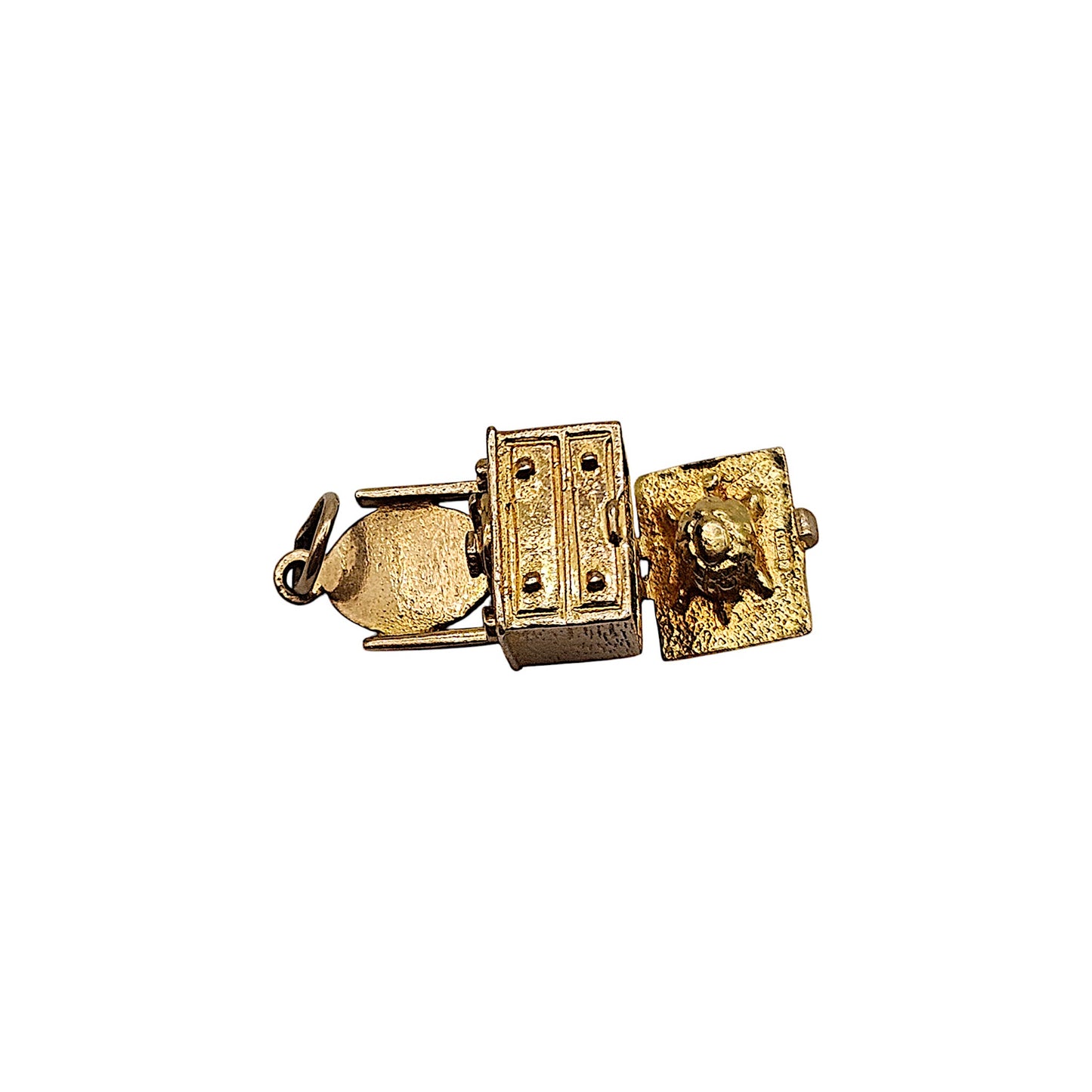 Rare 9ct 375 Yellow Gold Turtle In Dressing Table Opening Charm c.1960's L 1.5 cm 2.9 g.