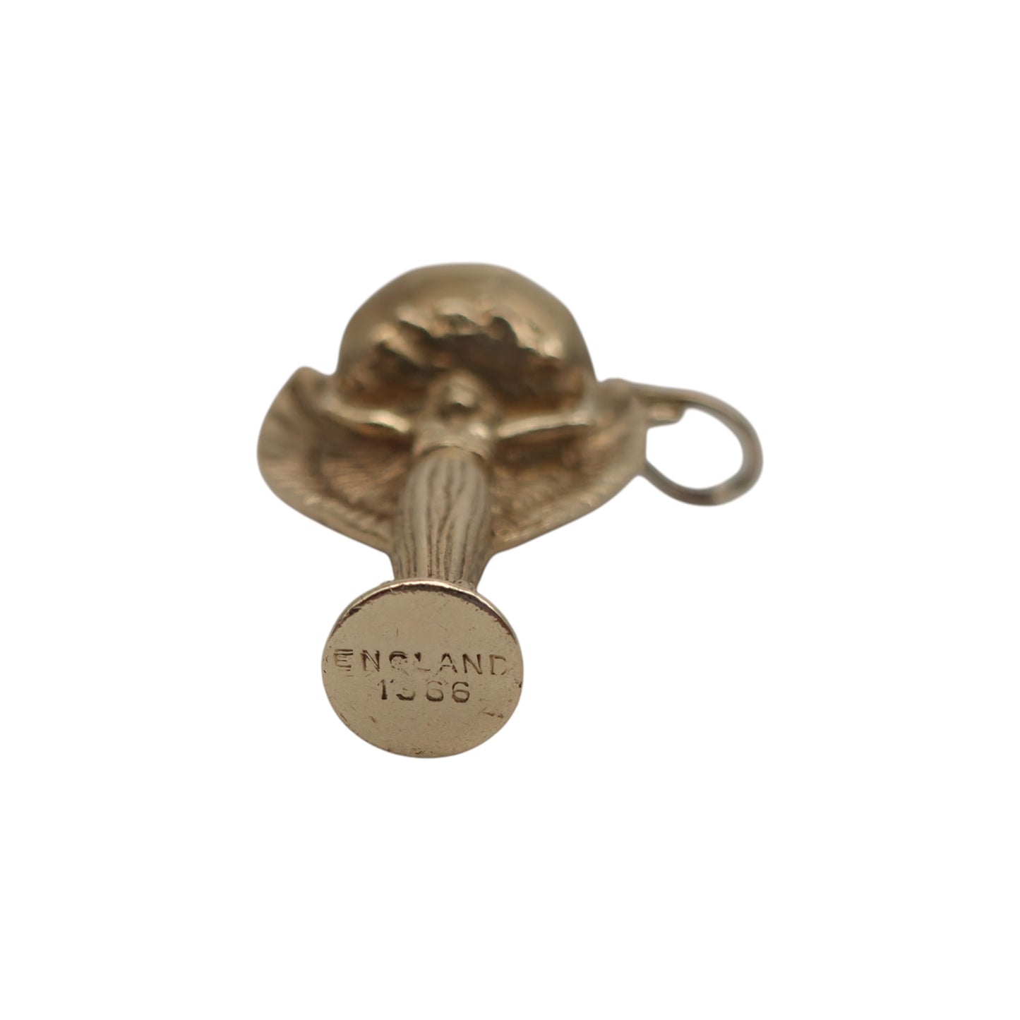 9ct 375 Yellow Gold "England 1966" Fifa Trophy Charm 1966 L 3.0 cm 5.5 g.