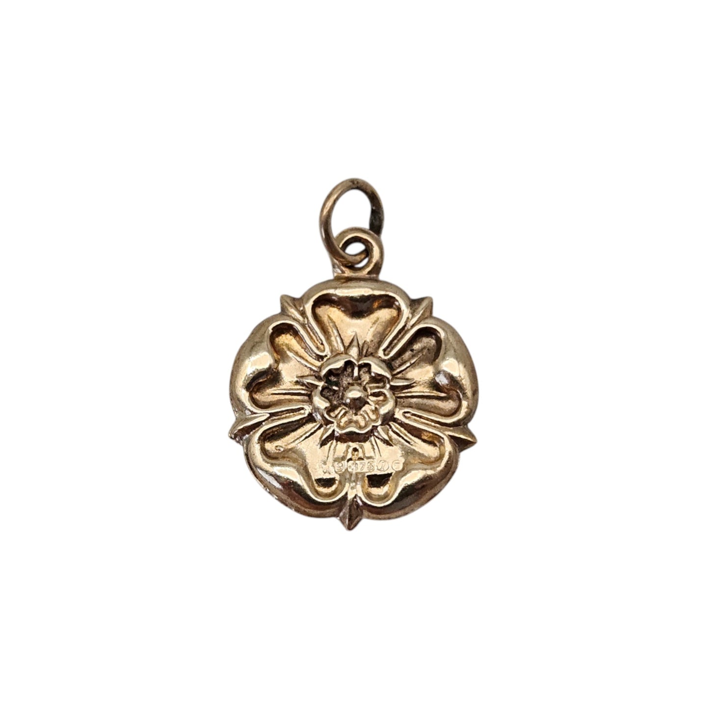 9ct 375 Yellow Gold English Rose Charm 1966 L 1.3 cm 0.7 g.