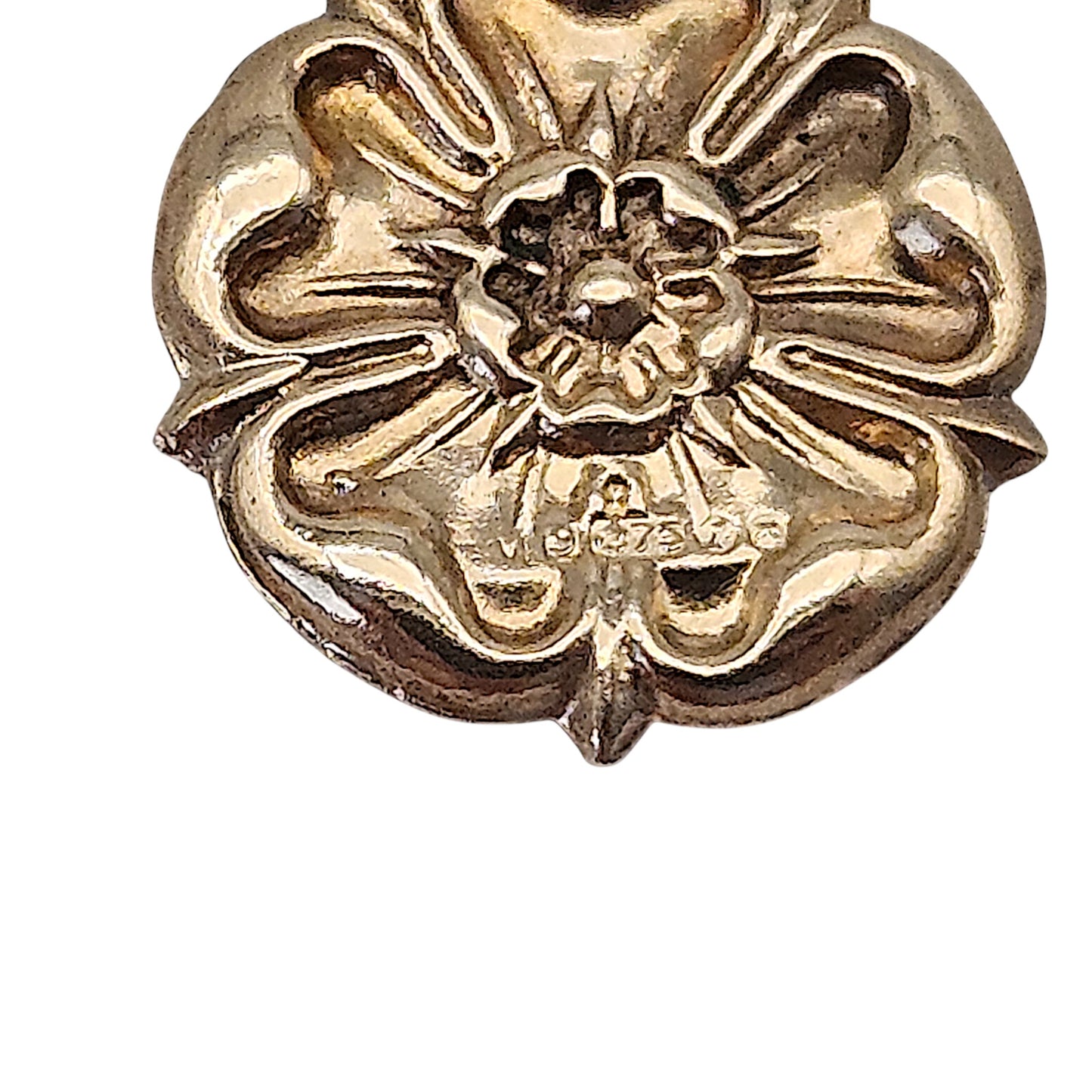 9ct 375 Yellow Gold English Rose Charm 1966 L 1.3 cm 0.7 g.