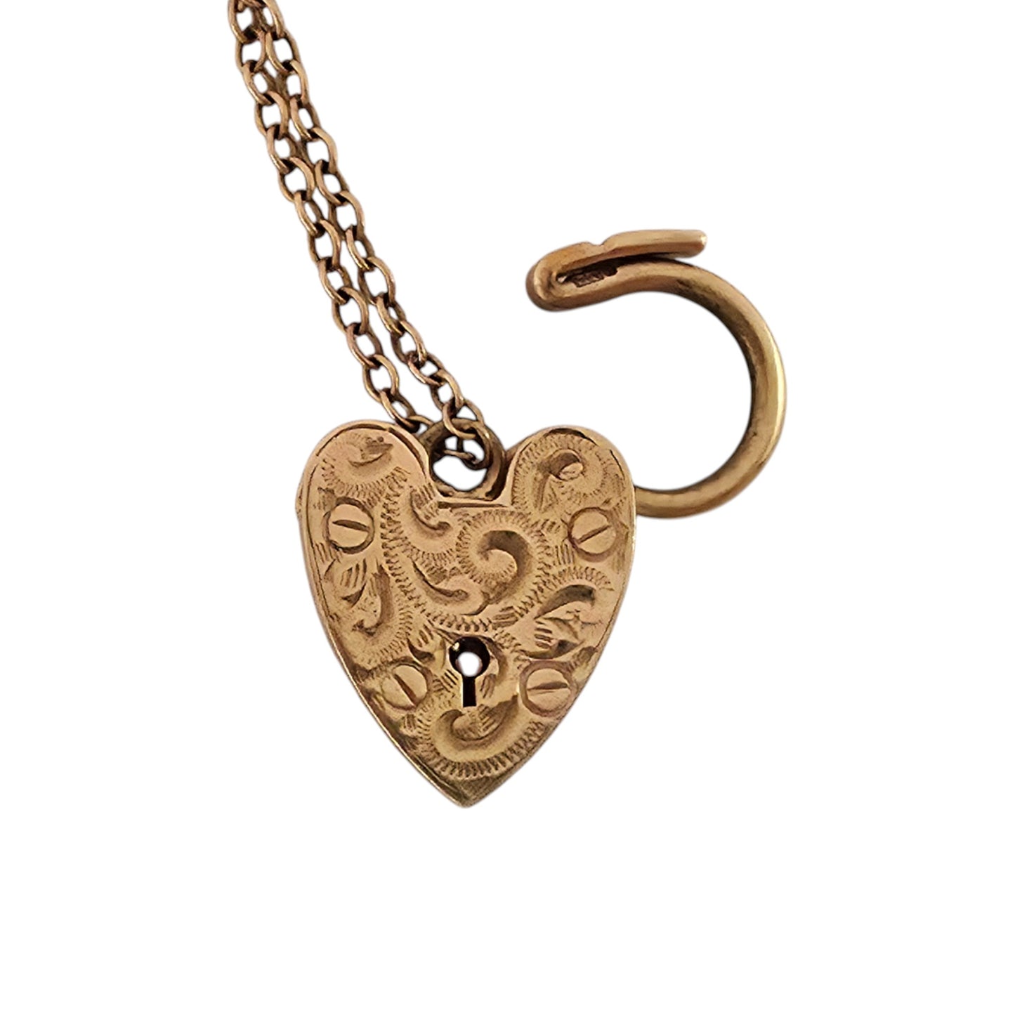 9ct 375 Yellow Gold Engraved Heart Shaped Padlock 1964 L 2.1 cm 2.9 g.