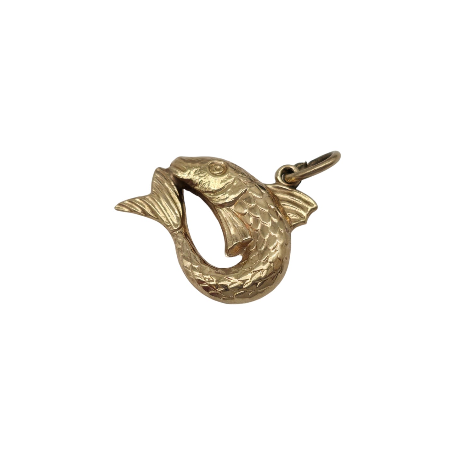 Chester 9ct 375 Yellow Gold Fish Charm 1960 L 1.5 cm 0.7 g.