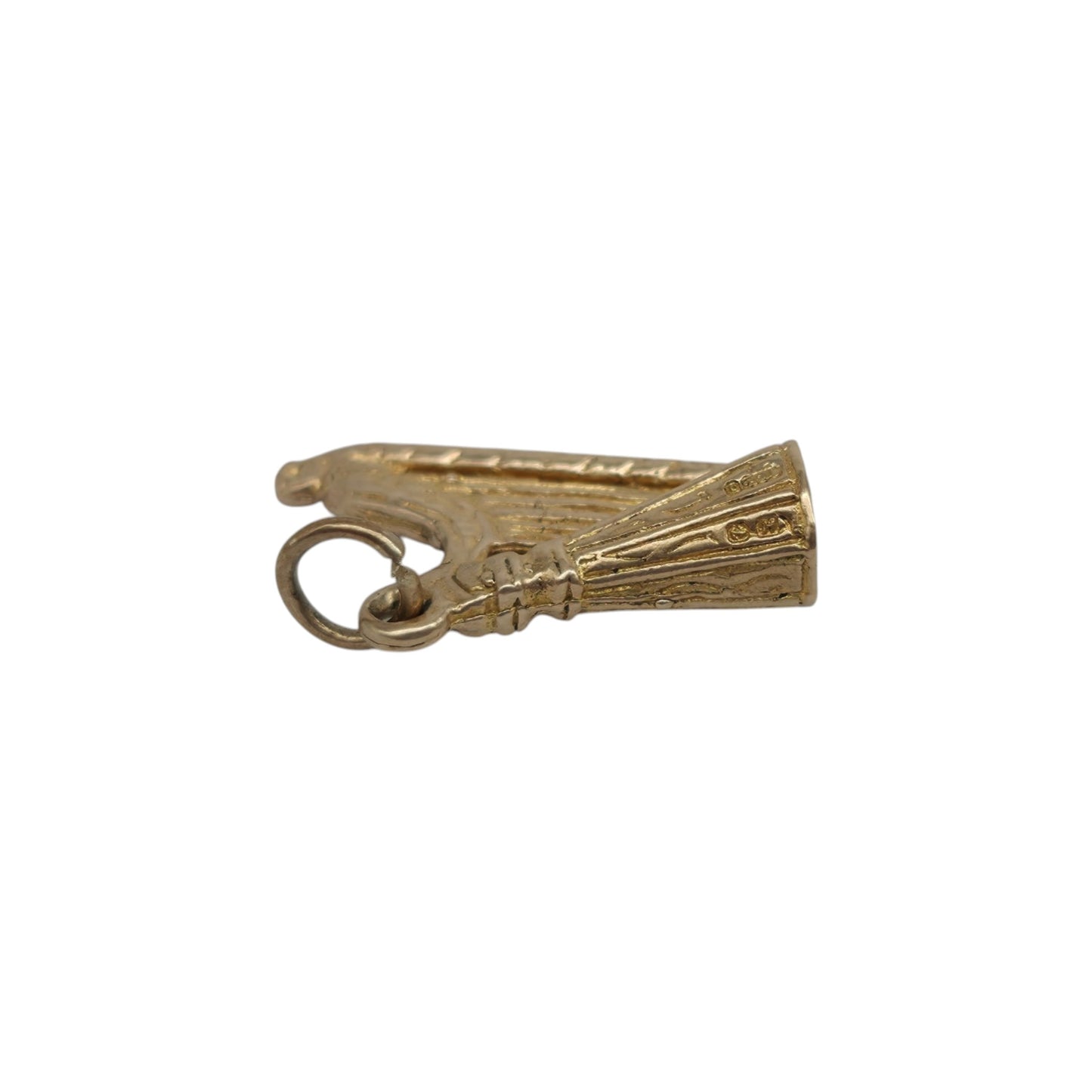 9ct 375 Yellow Gold Harp Charm 1957 L 1.8 cm 1.9 g.