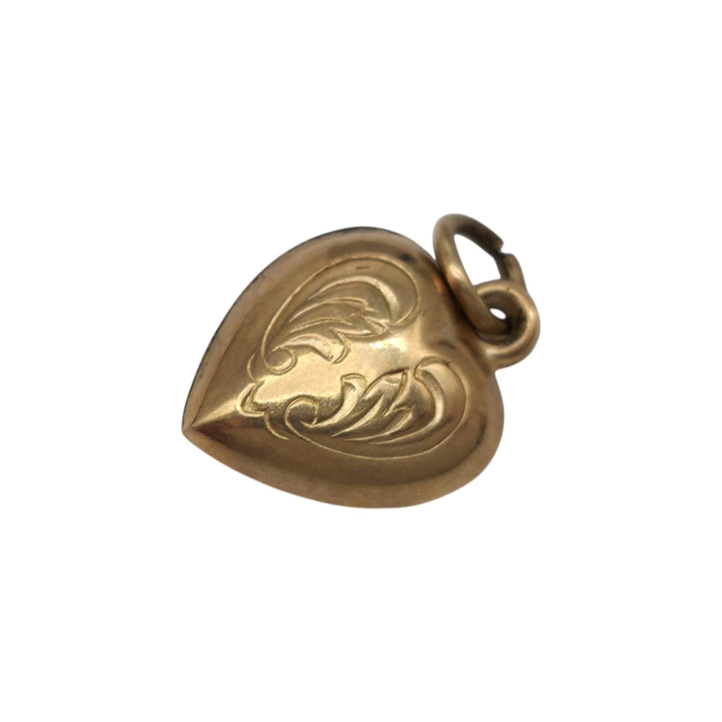 9ct 375 Yellow Gold Engraved Heart Charm 1966 L 1.0 cm 0.4 g.