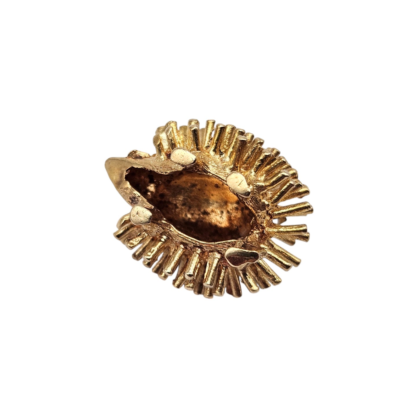 Large 9ct 375 Yellow Gold Hedgehog Charm 1971 L 1.9 cm 6.0 g.