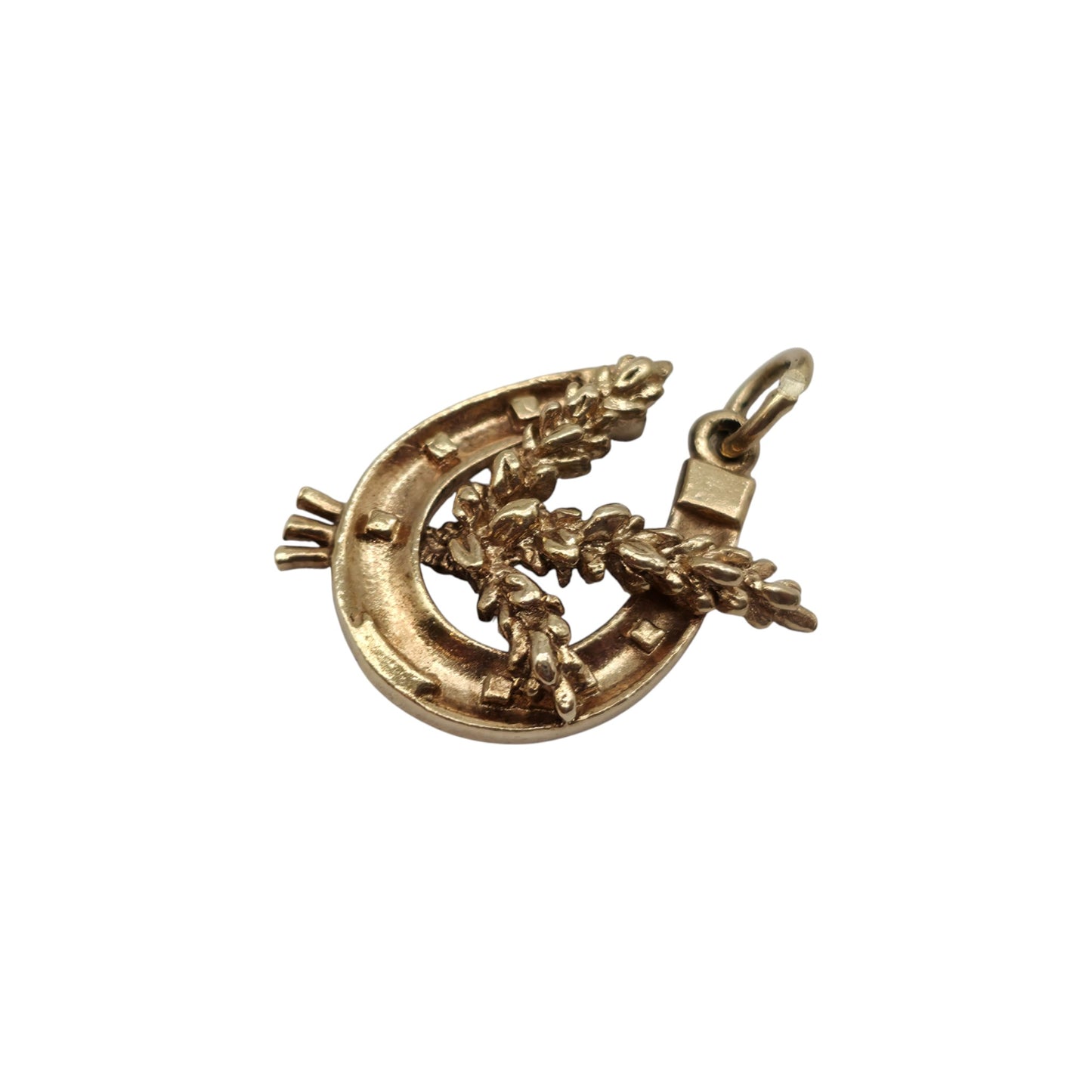 9ct 375 Yellow Gold Horseshoe Wheat Charm 1972 L 1.6 cm 2.7 g.