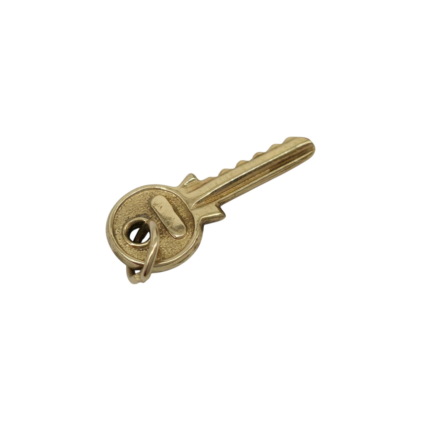 9ct 375 Yellow Gold Key Charm 1967 L 1.9 cm 0.5 g.