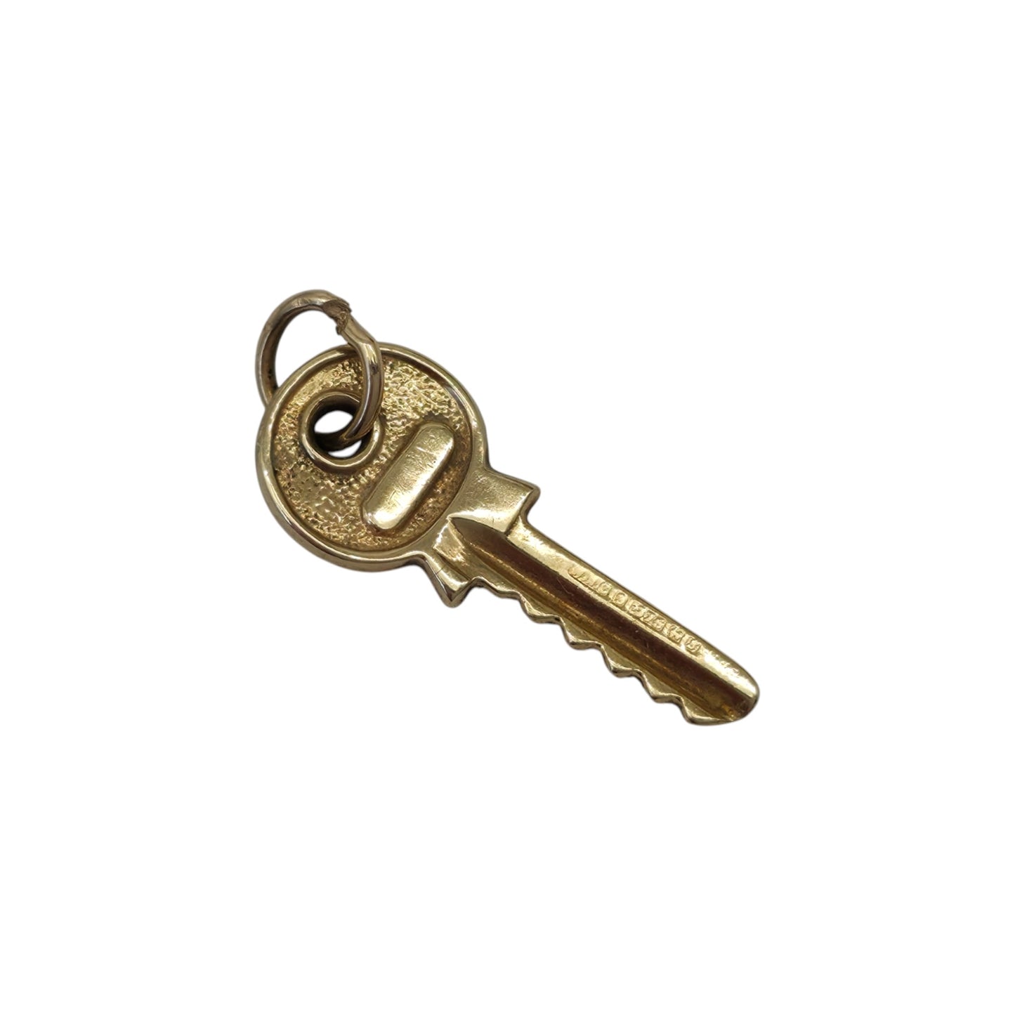 9ct 375 Yellow Gold Key Charm 1967 L 1.9 cm 0.5 g.