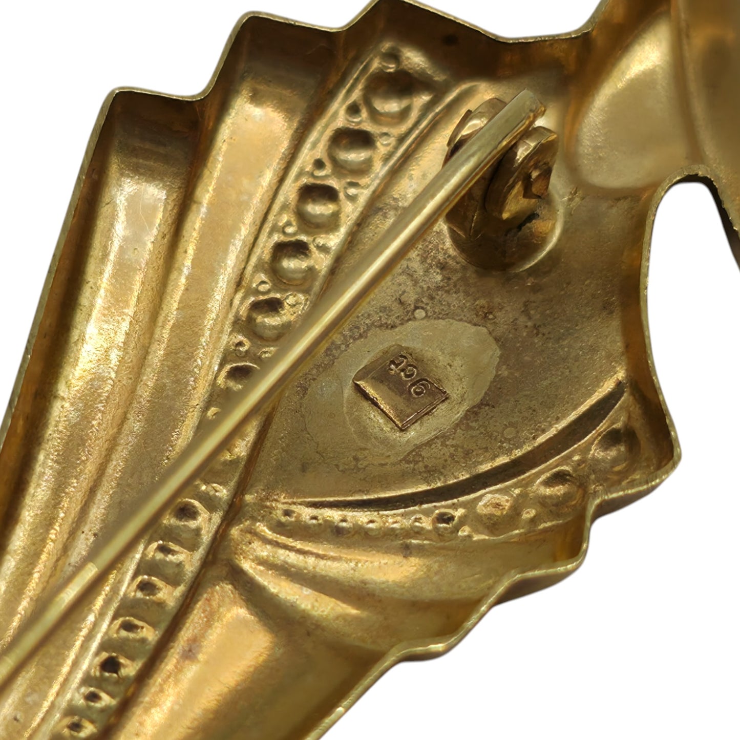 9ct 375 Yellow & White Gold Ladies Silhouette Brooch L 6.9 cm 3.5 g.